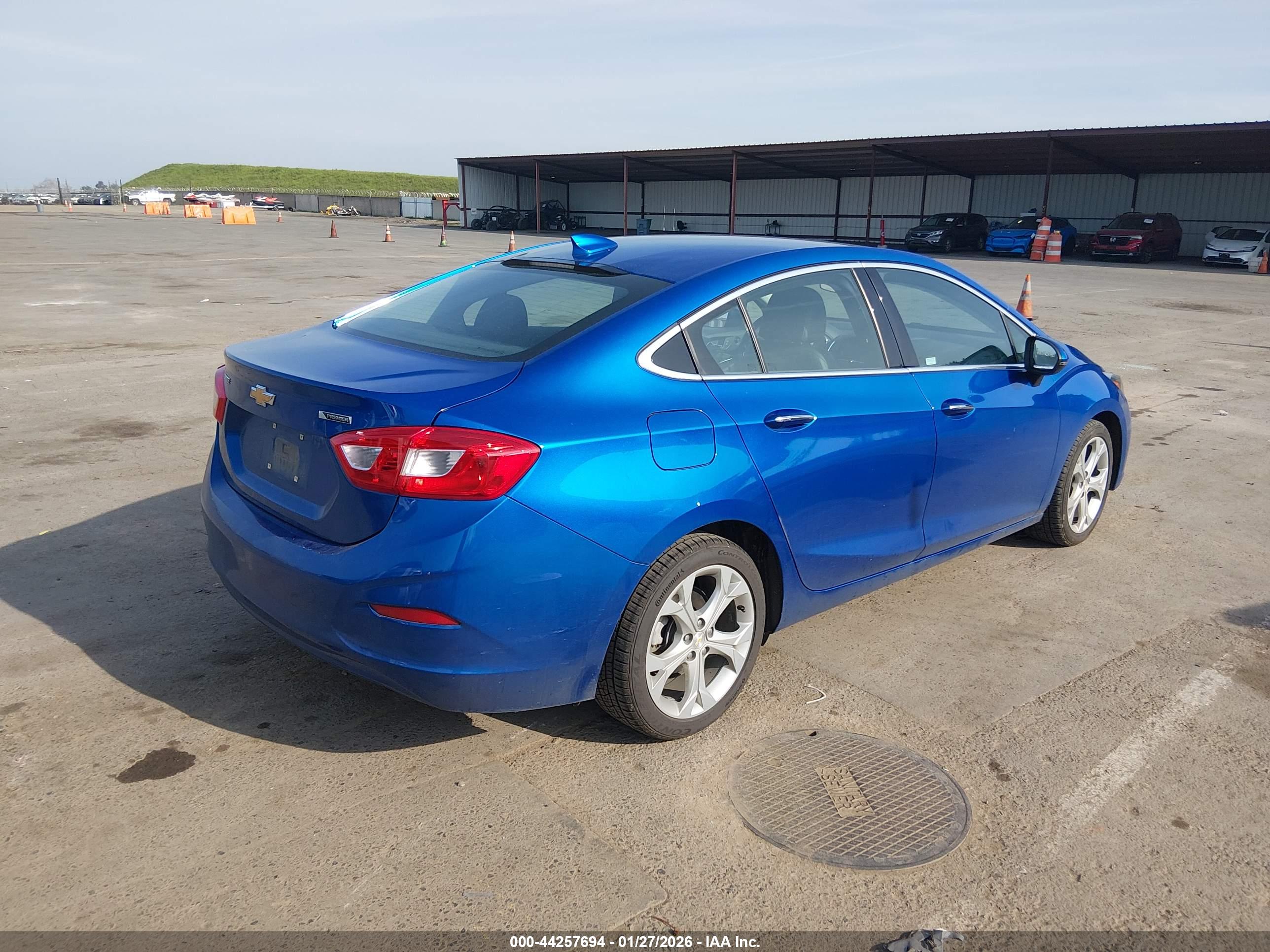 CHEVROLET CRUZE image 4