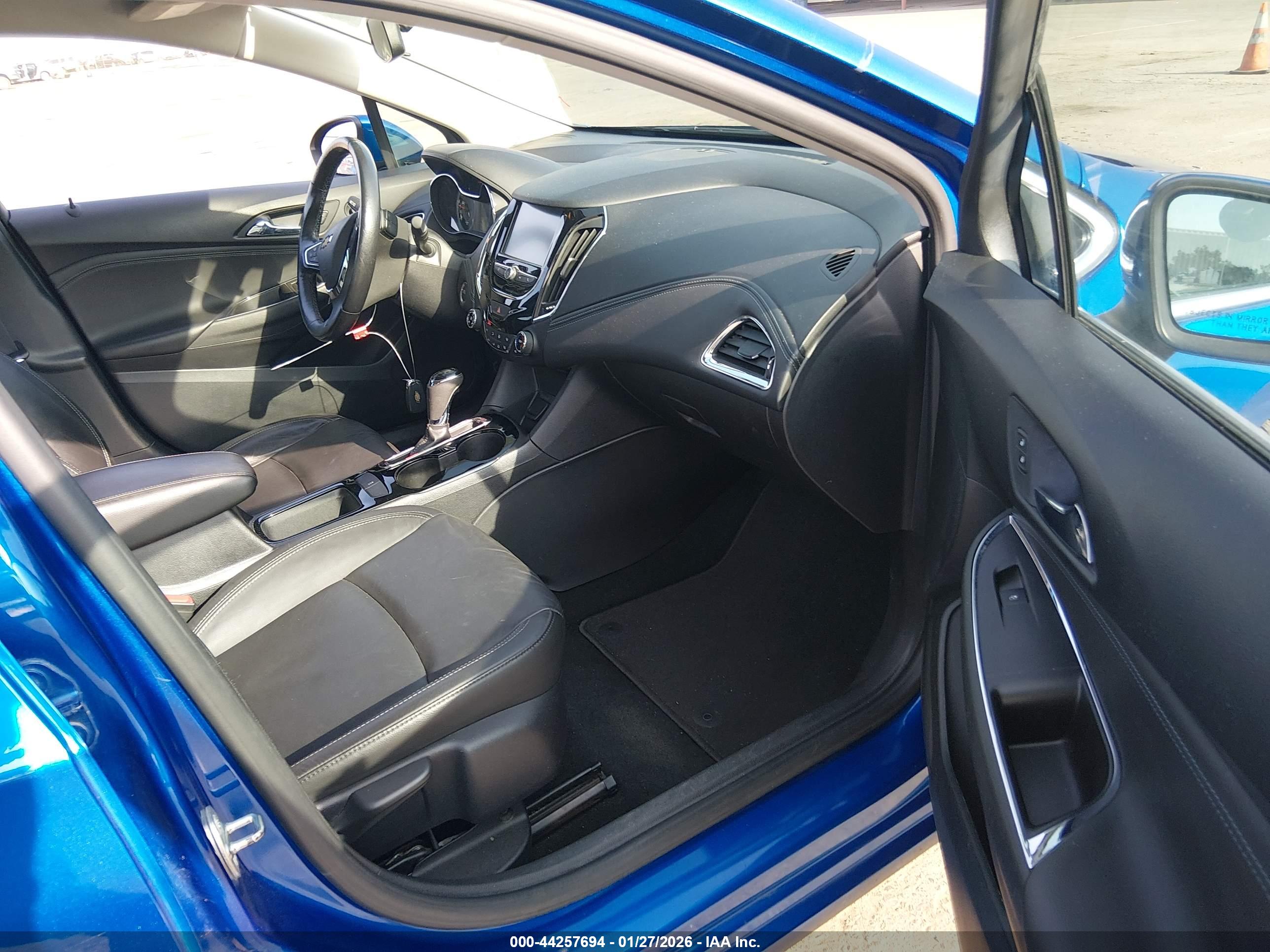 CHEVROLET CRUZE image 5