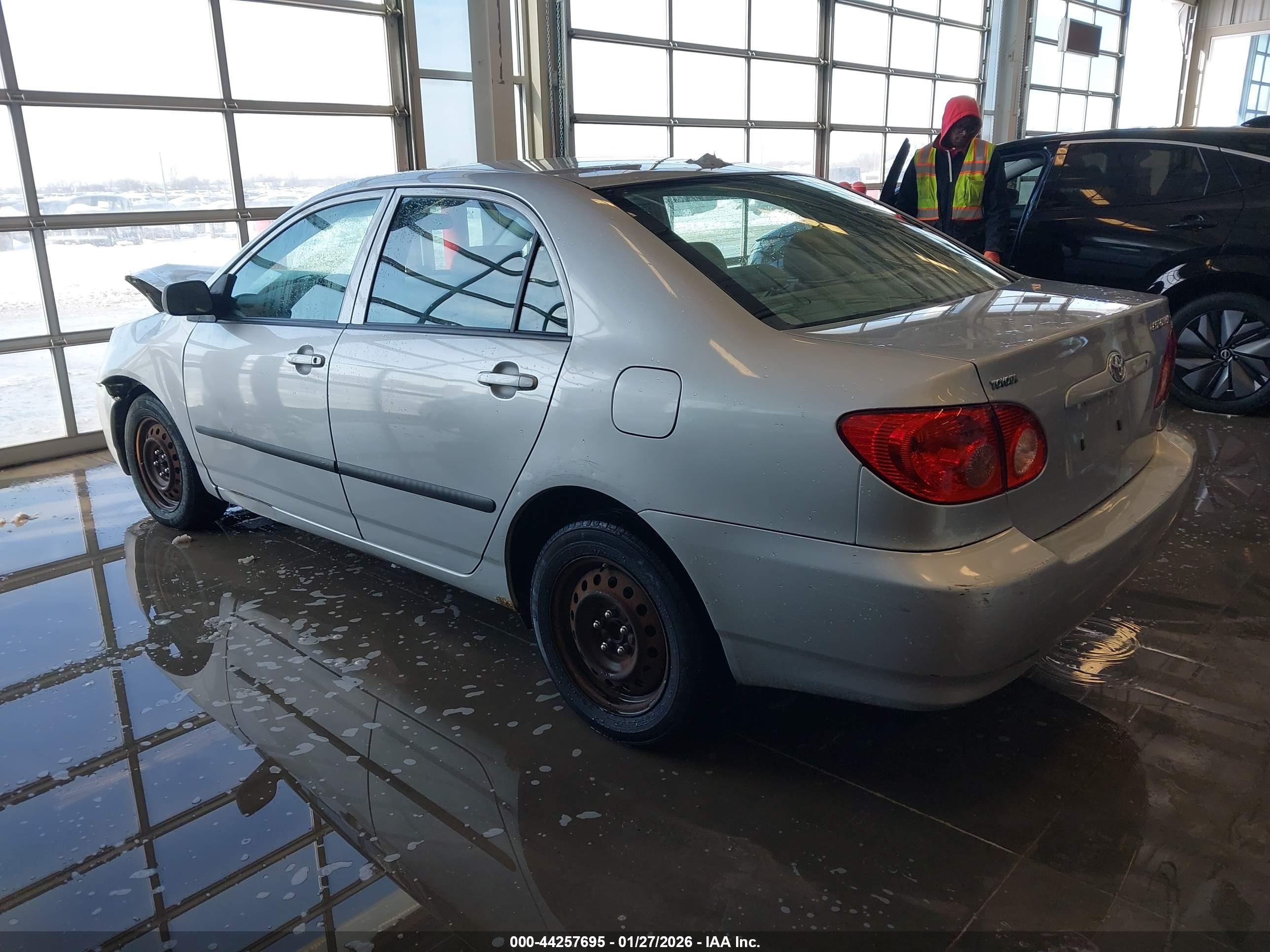 TOYOTA COROLLA image 3