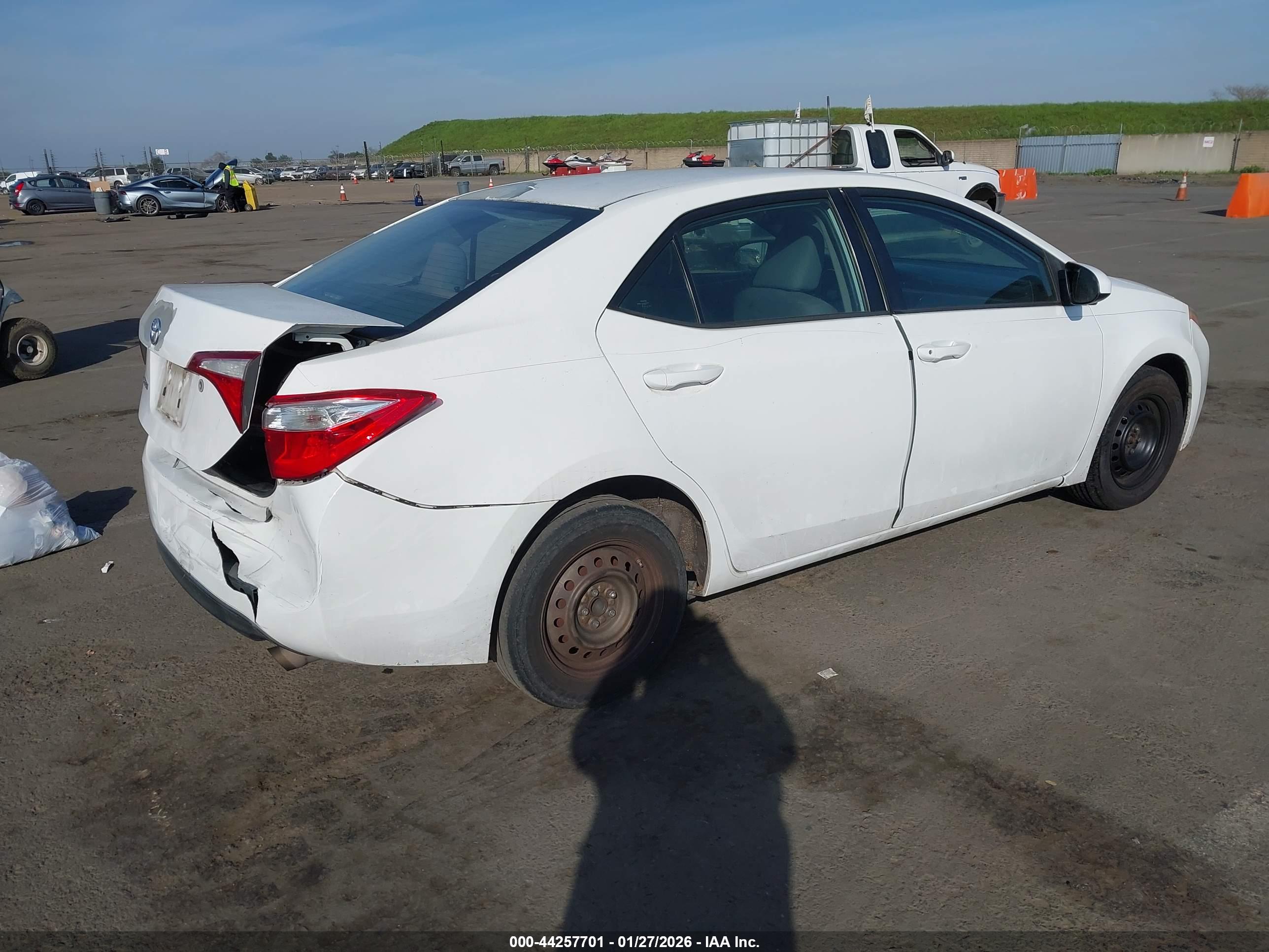 TOYOTA COROLLA image 4