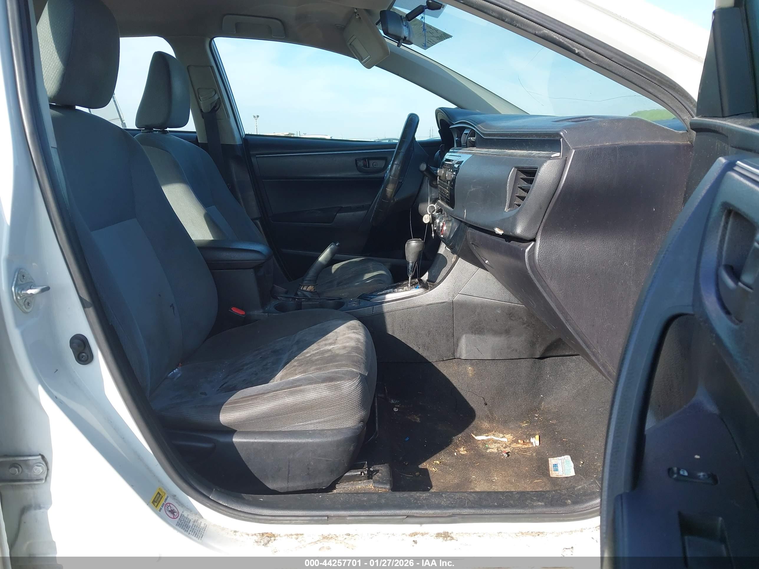 TOYOTA COROLLA image 5