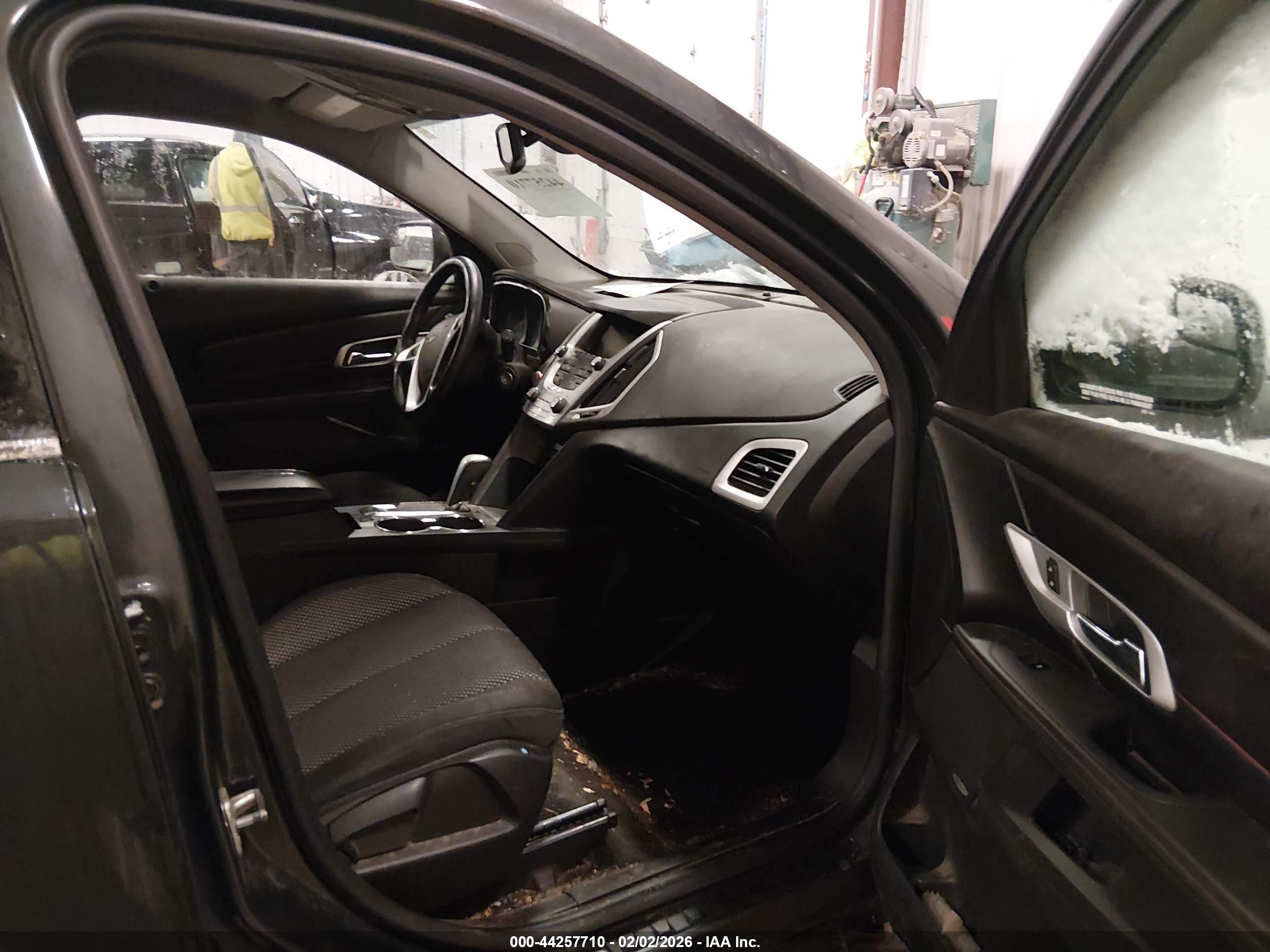 GMC TERRAIN image 5