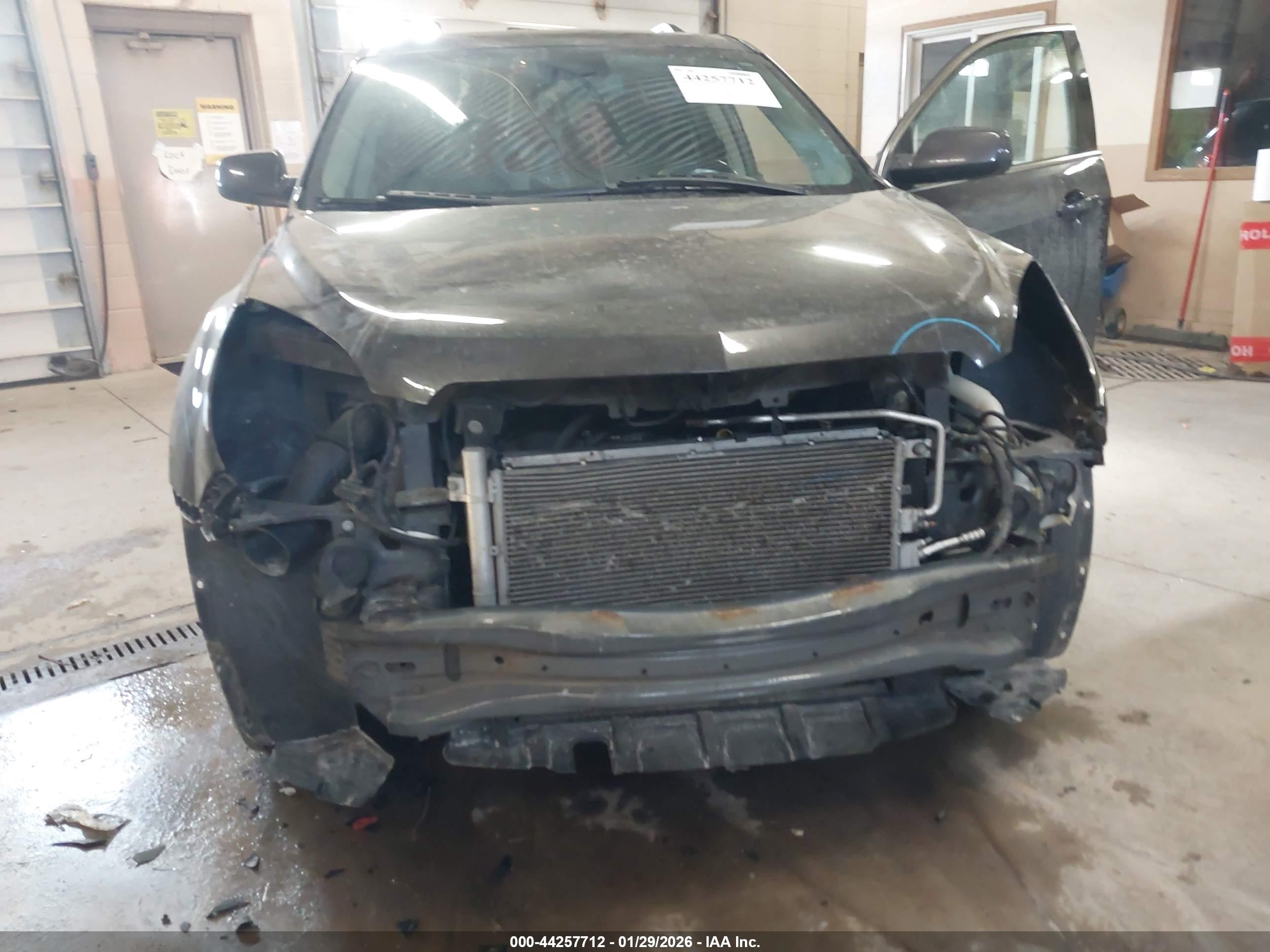 CHEVROLET EQUINOX image 6