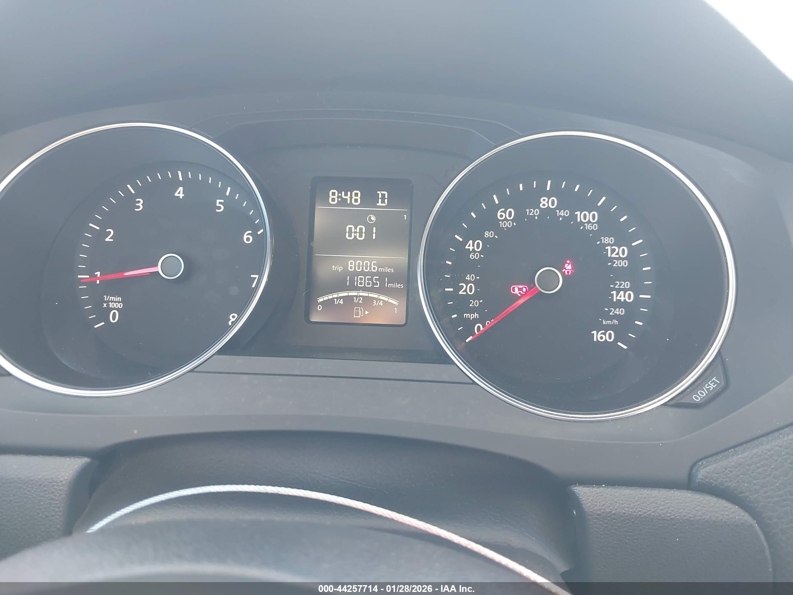 VOLKSWAGEN JETTA image 7