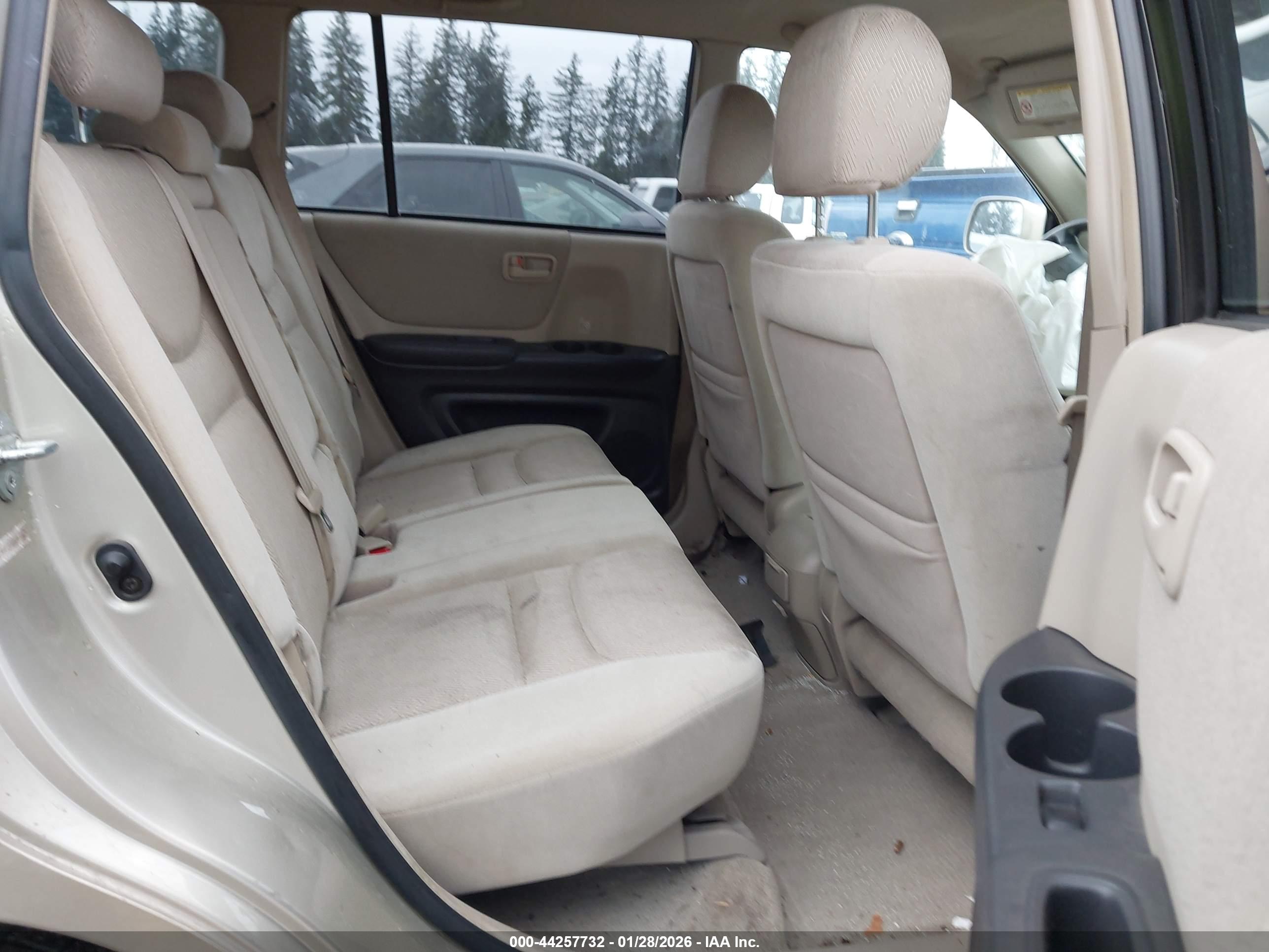 TOYOTA HIGHLANDER image 8