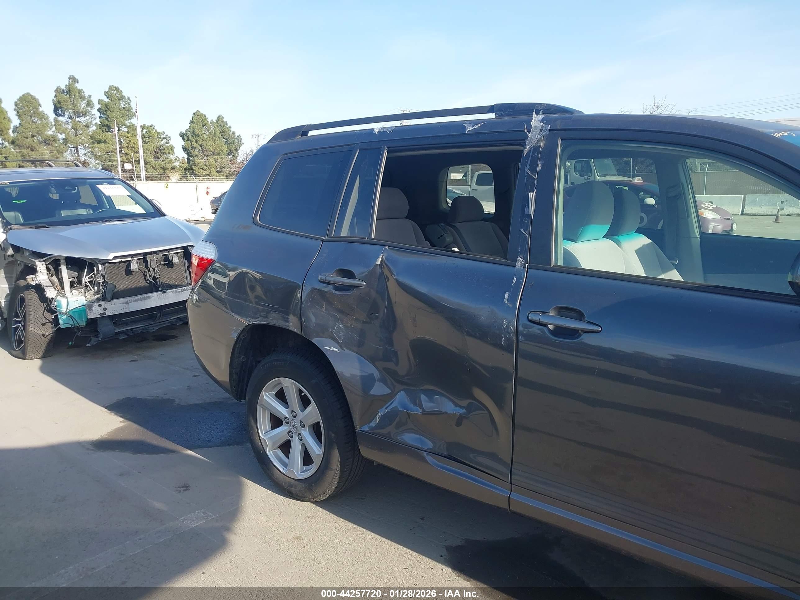 TOYOTA HIGHLANDER image 6