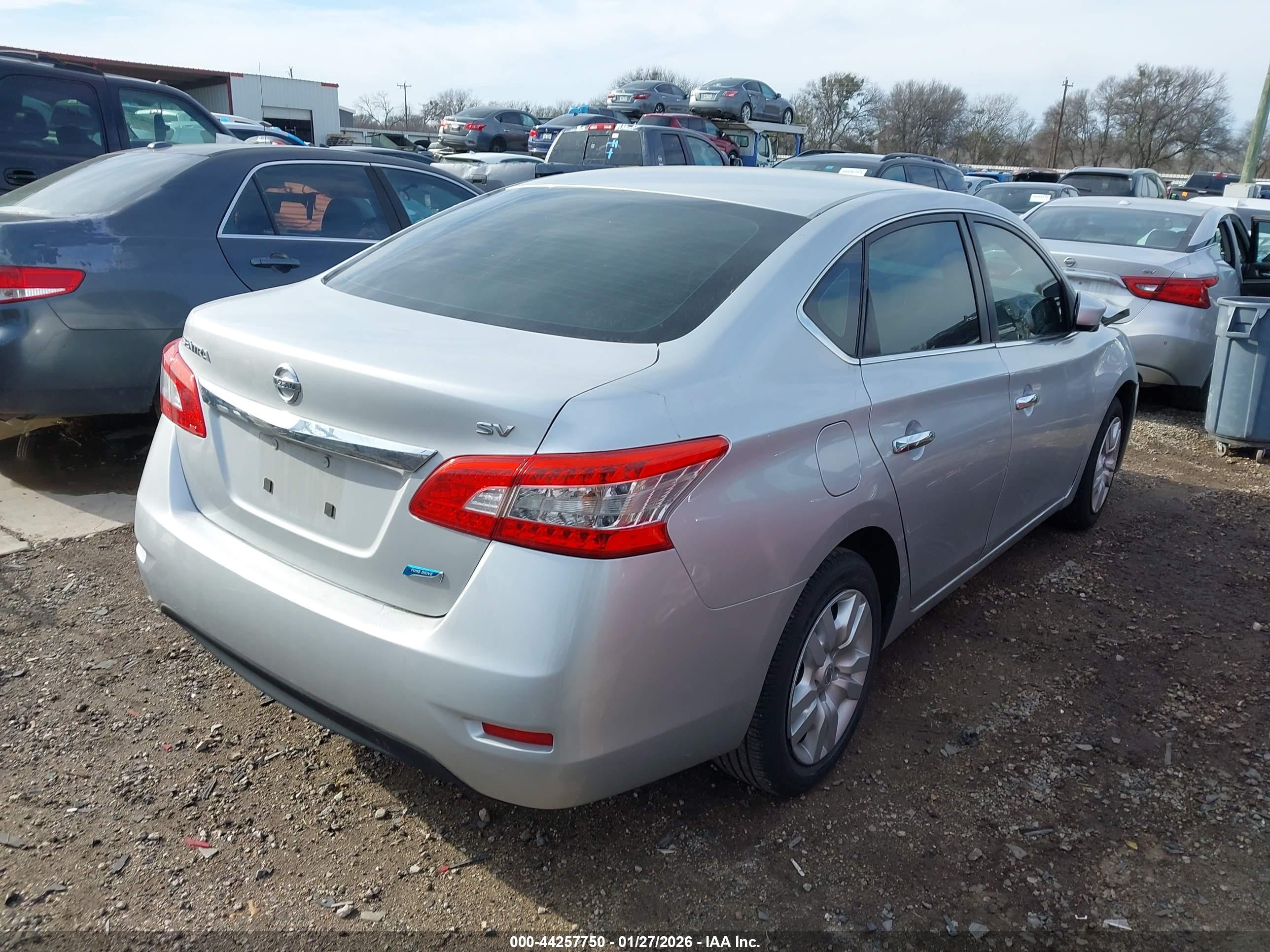 NISSAN SENTRA image 4