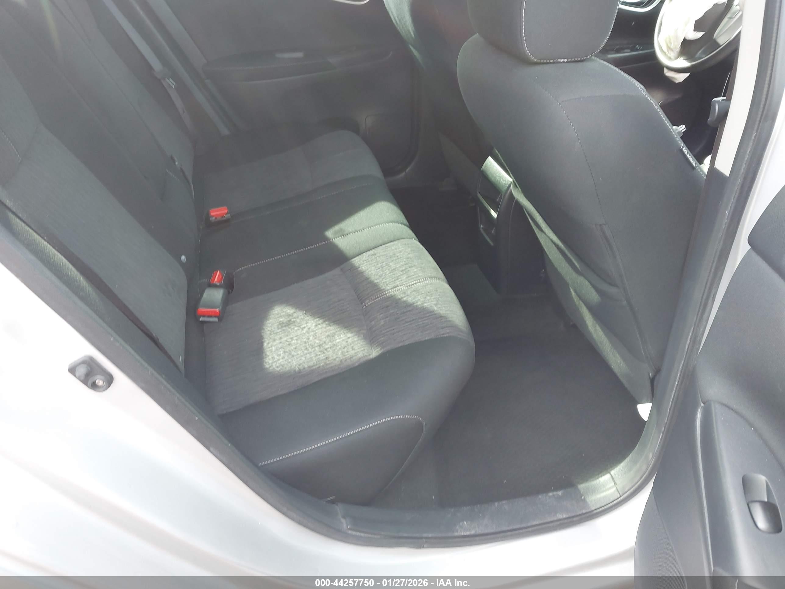 NISSAN SENTRA image 8