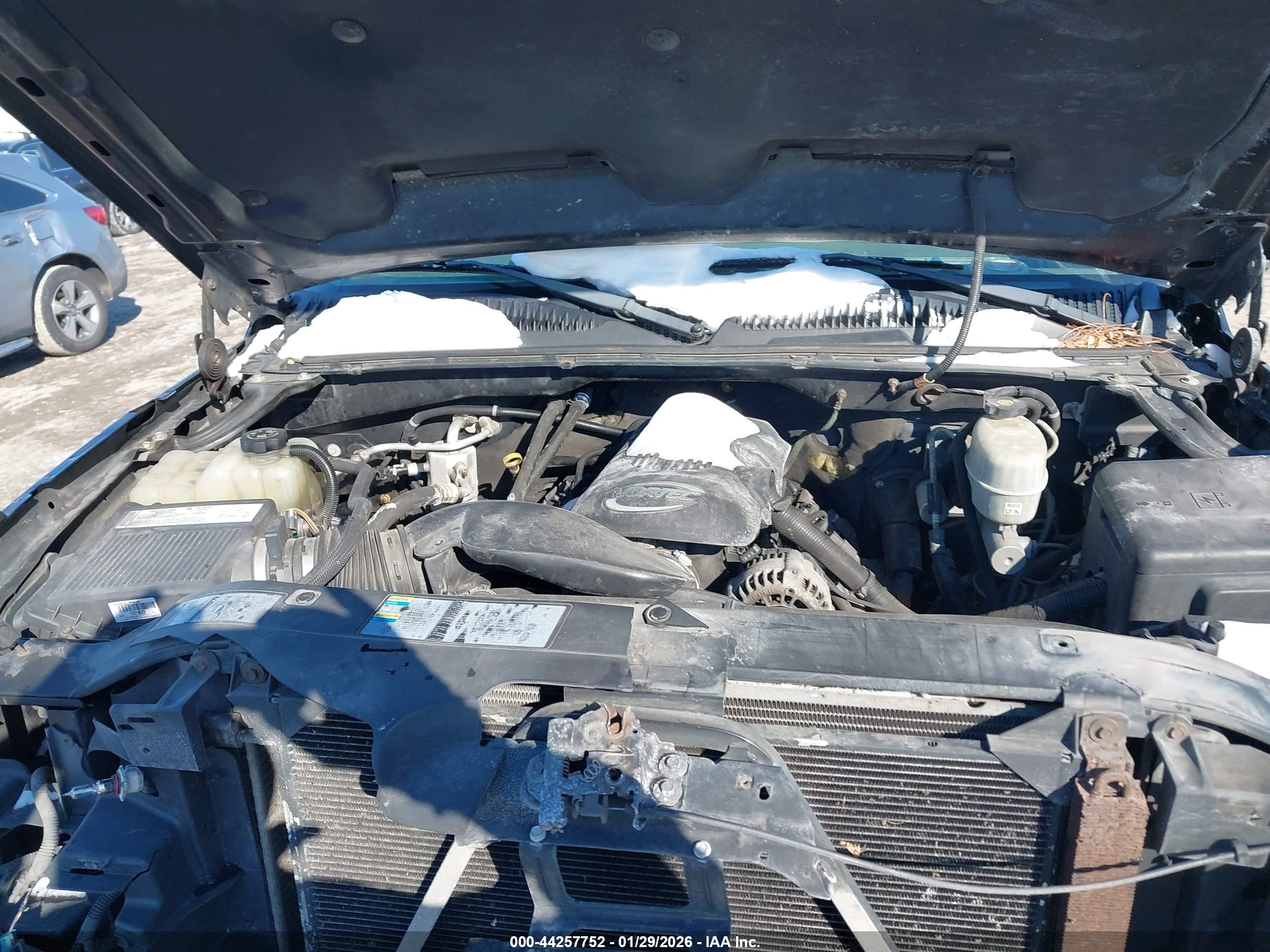 CHEVROLET SILVERADO image 10