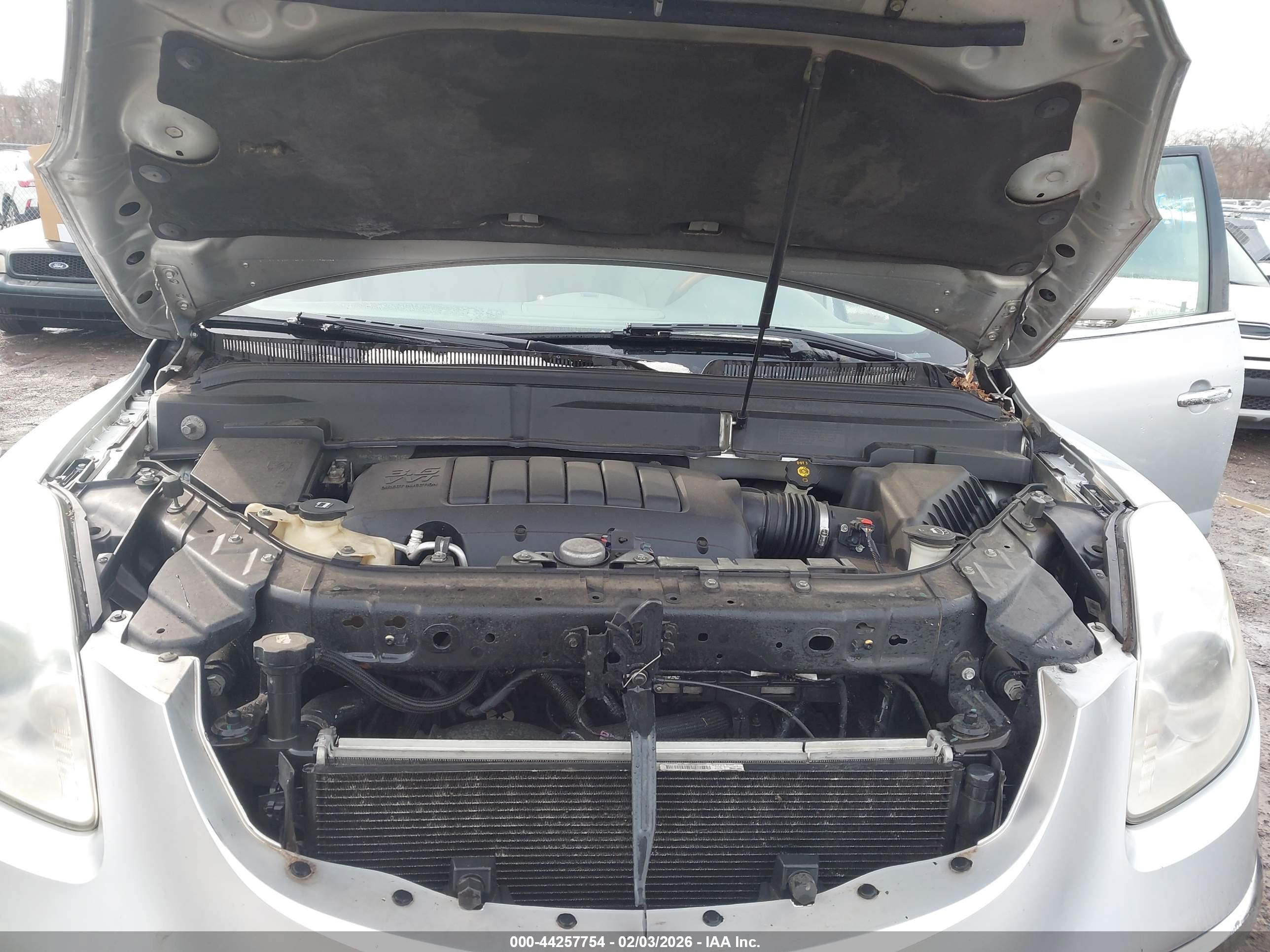 BUICK ENCLAVE image 10