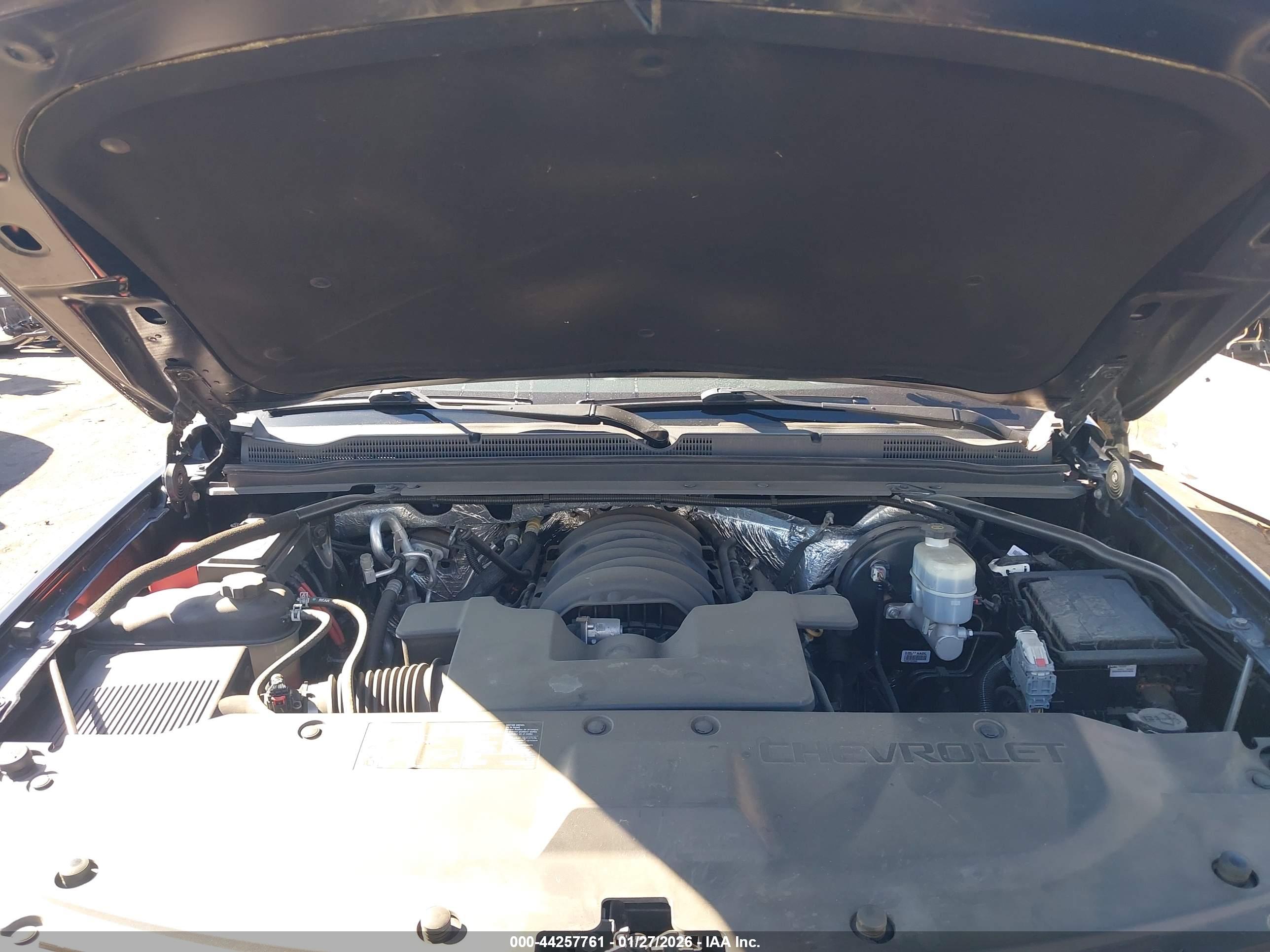 CHEVROLET SUBURBAN image 10