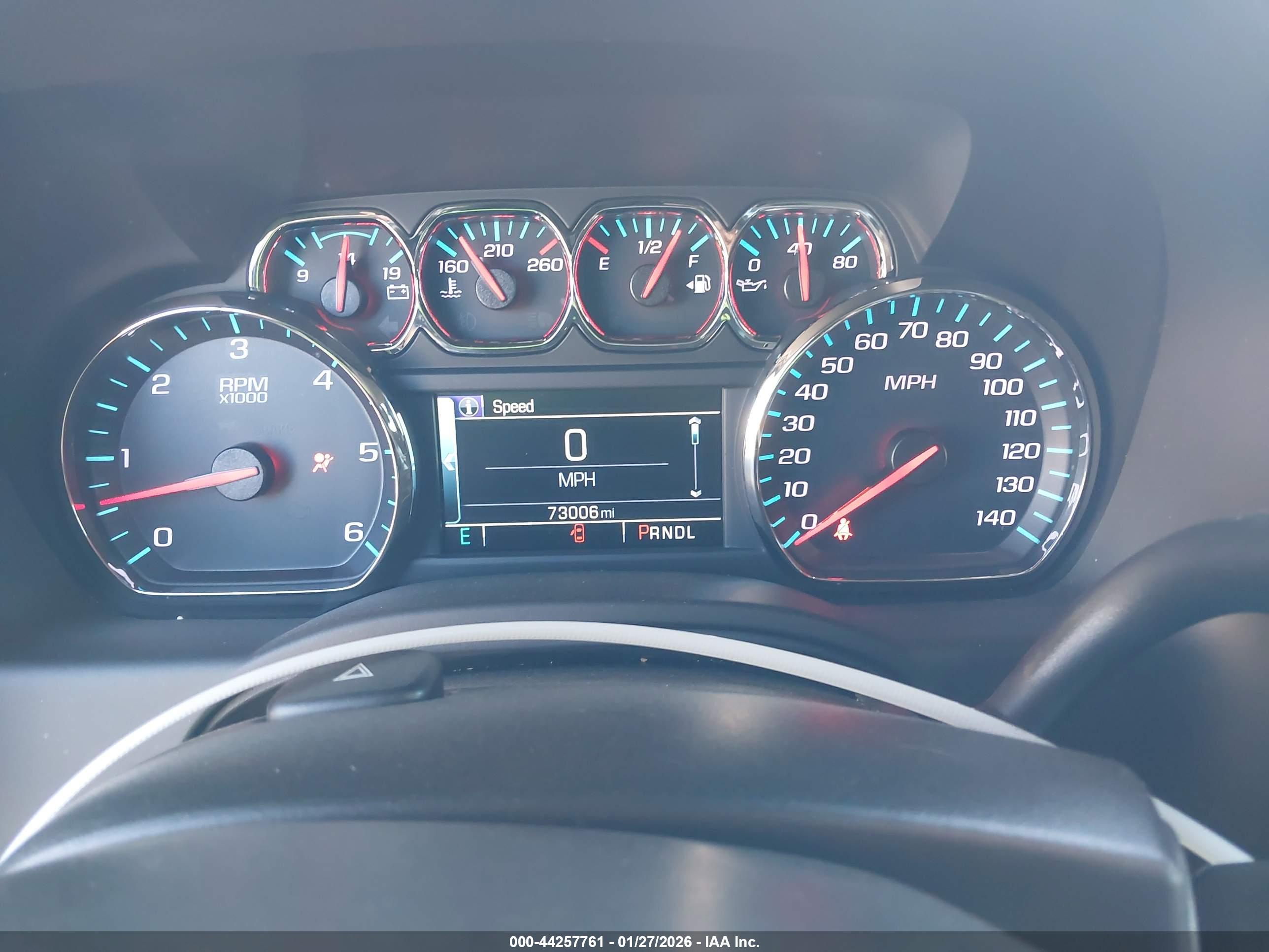 CHEVROLET SUBURBAN image 7