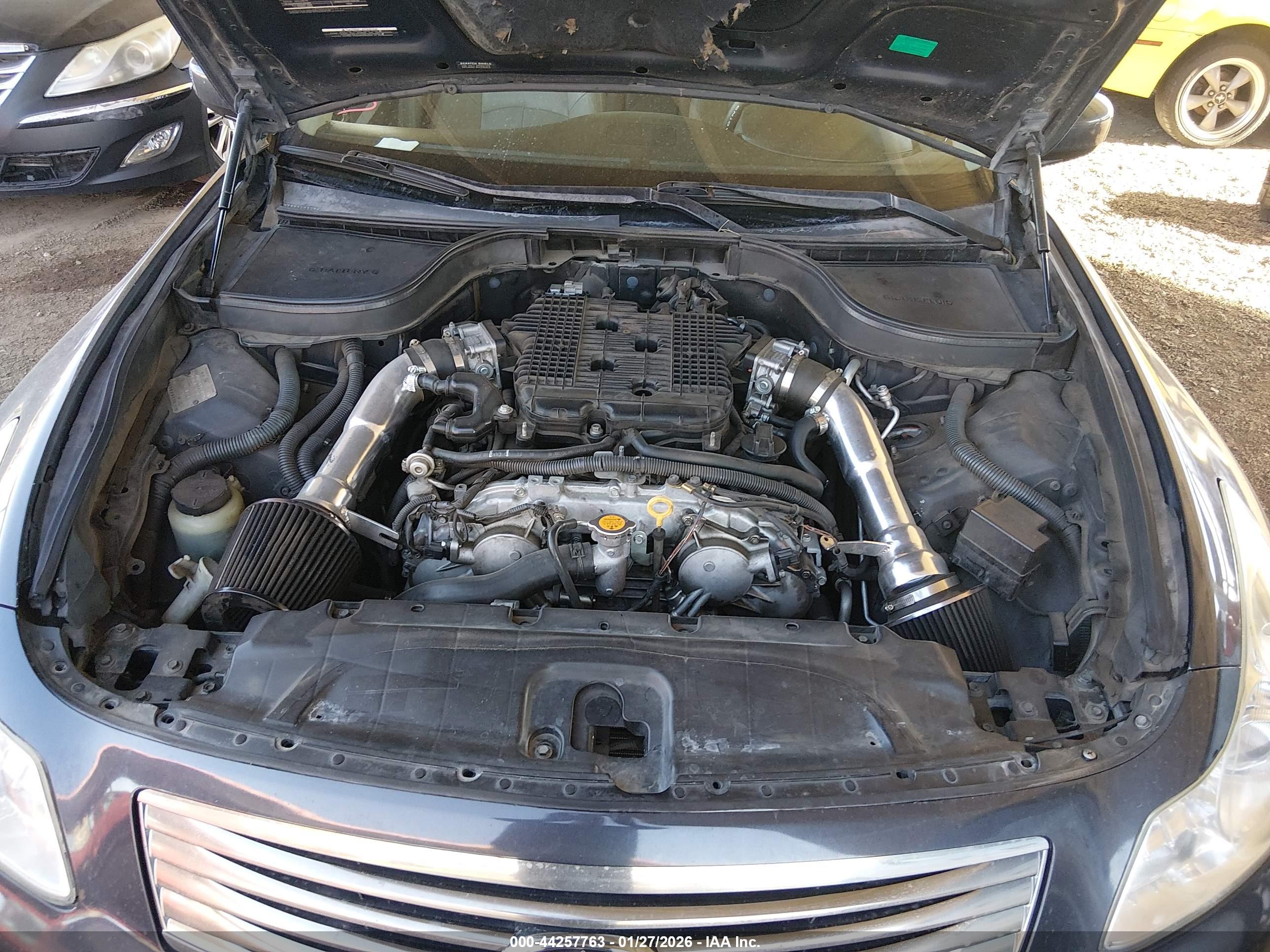 INFINITI G37 image 10