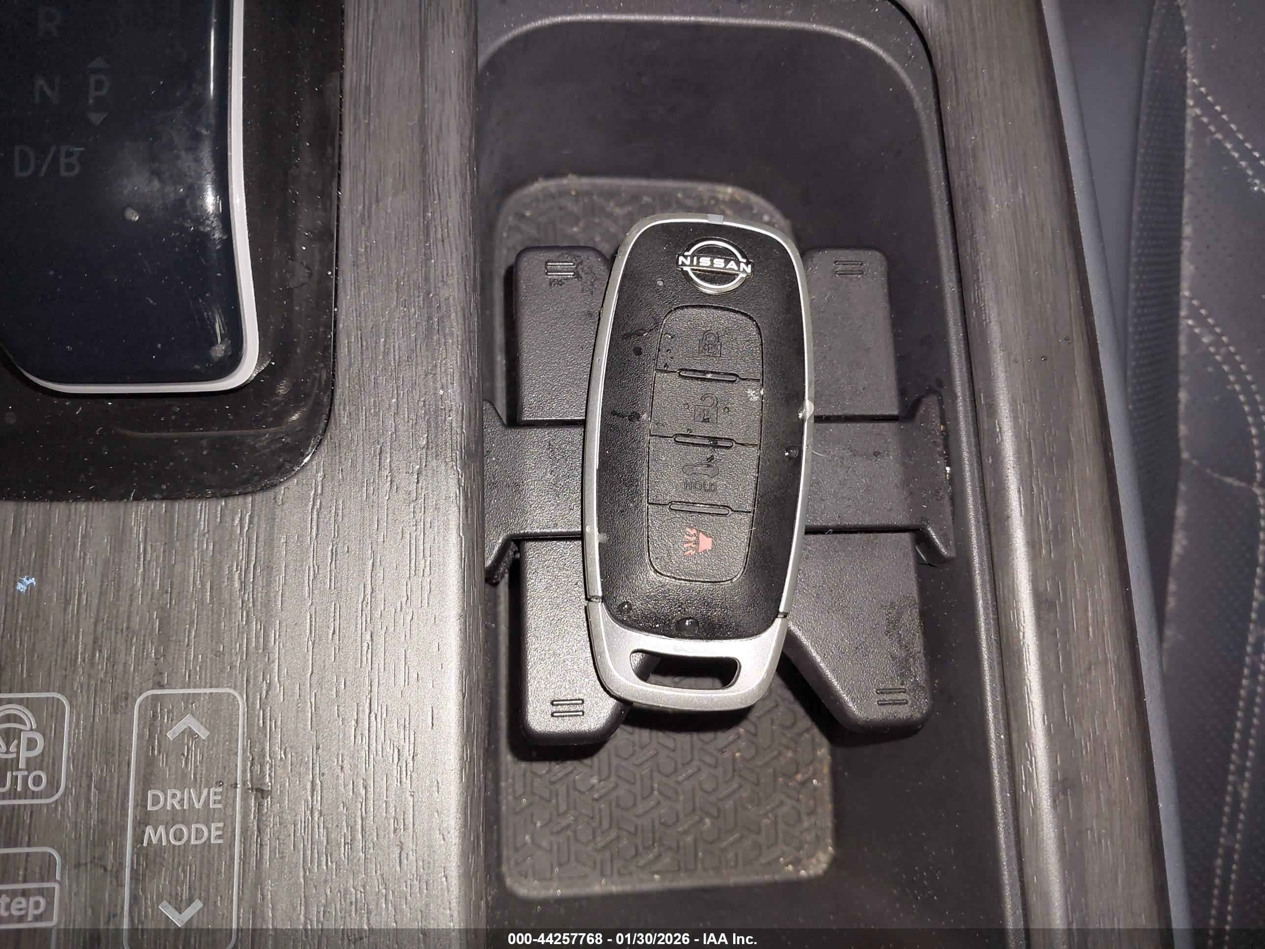 NISSAN ARIYA image 11