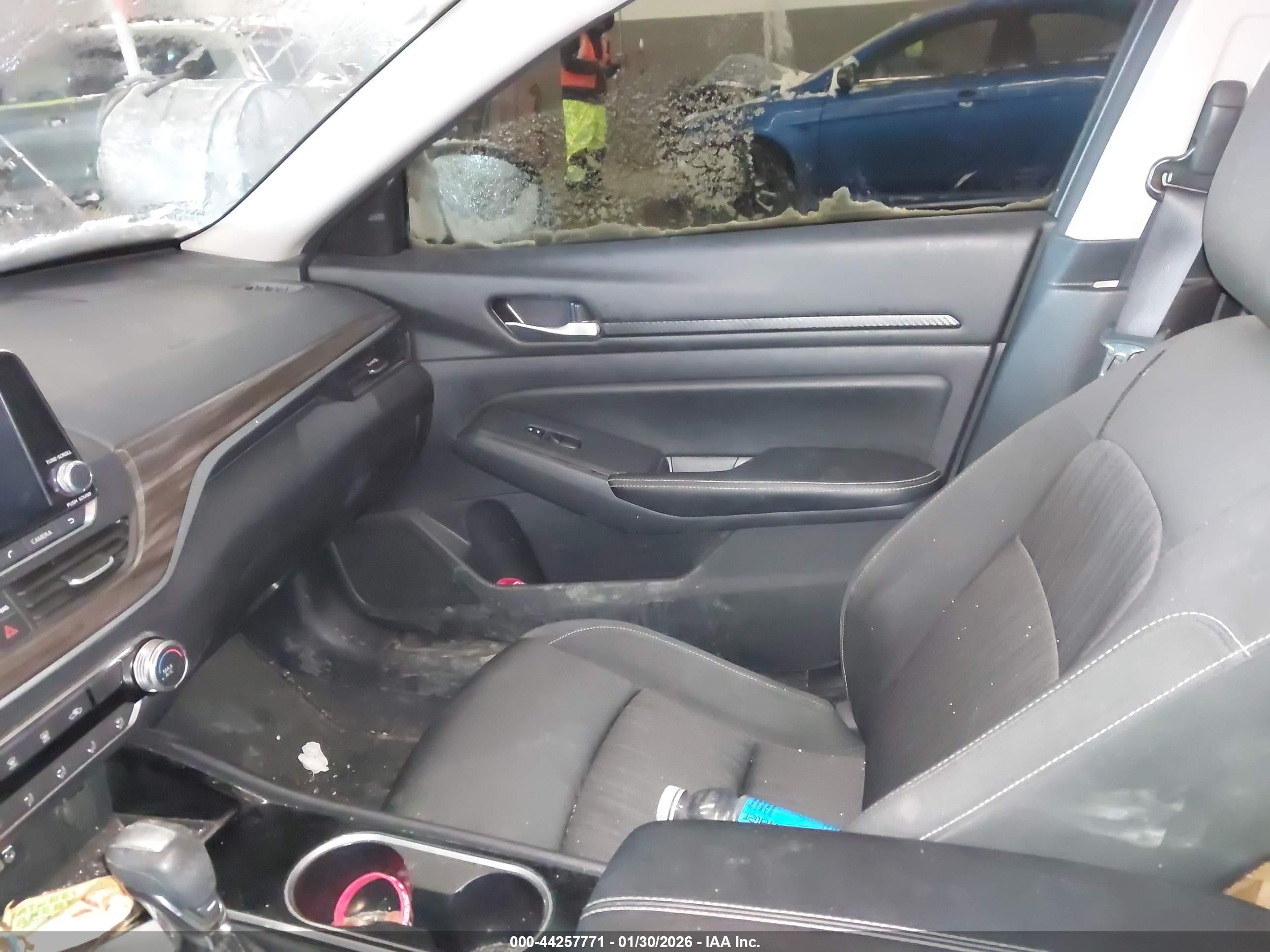 NISSAN ALTIMA image 5