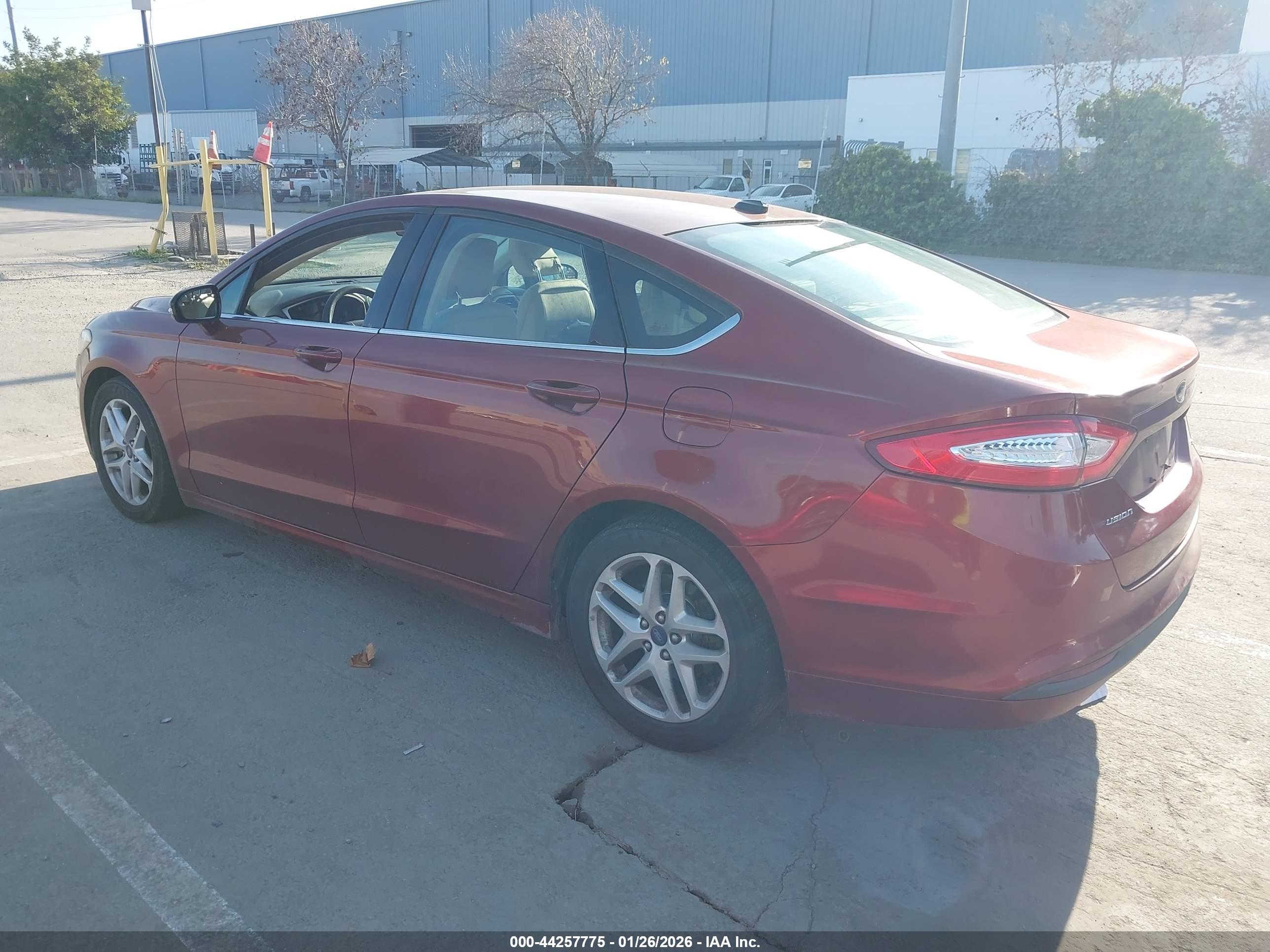 FORD FUSION image 3