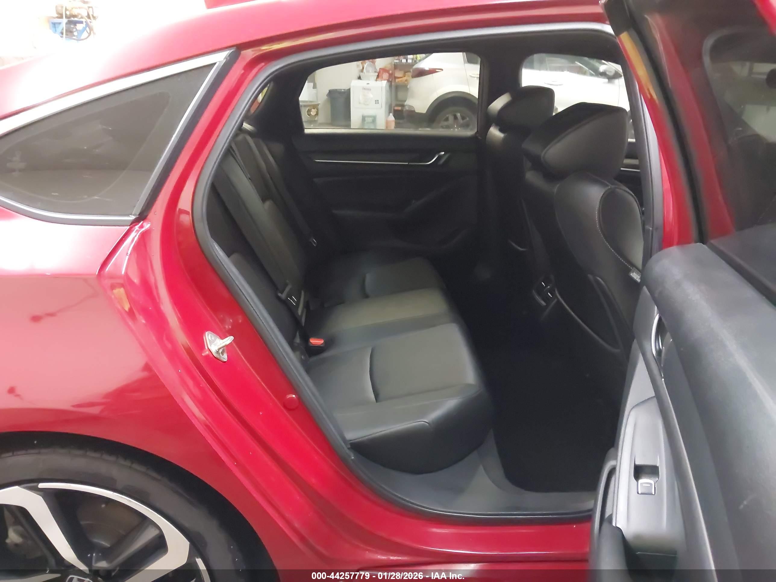 HONDA ACCORD image 8