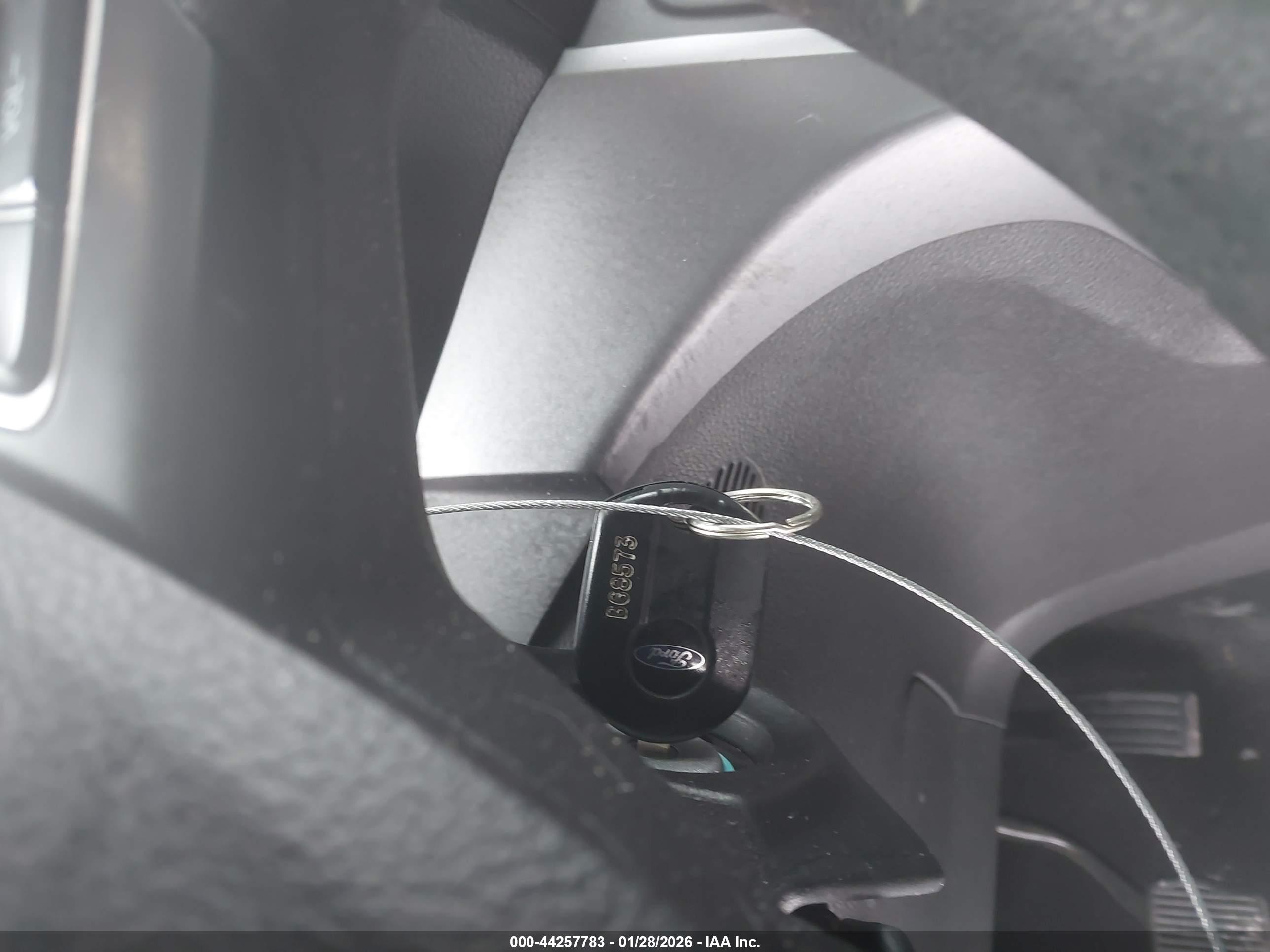 FORD ESCAPE image 11