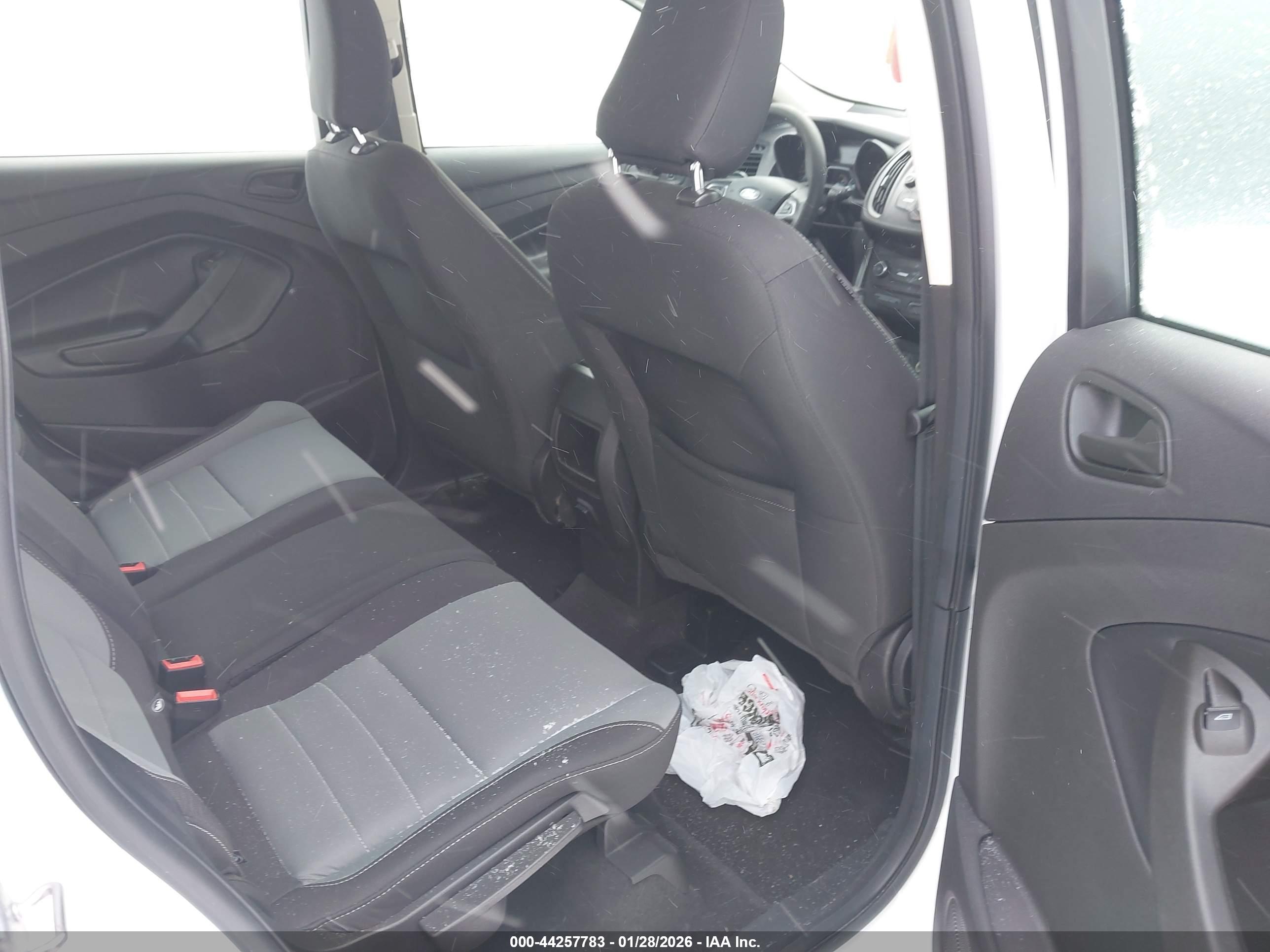 FORD ESCAPE image 8