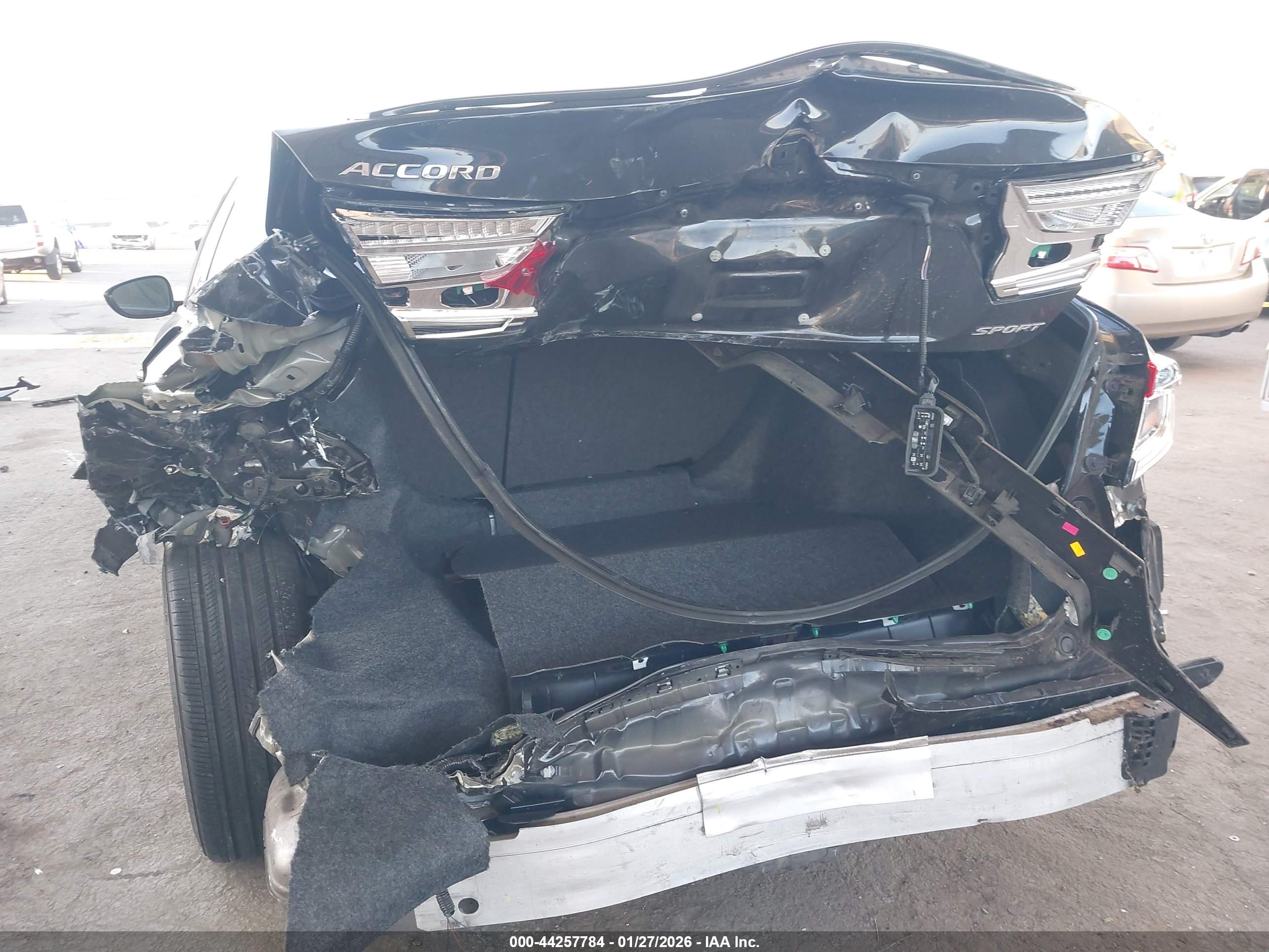 HONDA ACCORD image 6