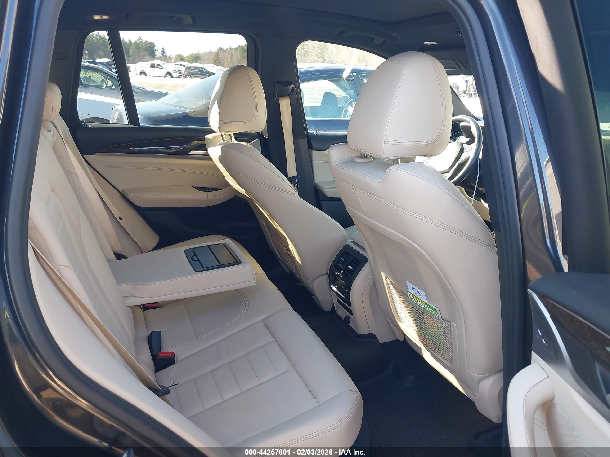 BMW X3 image 8