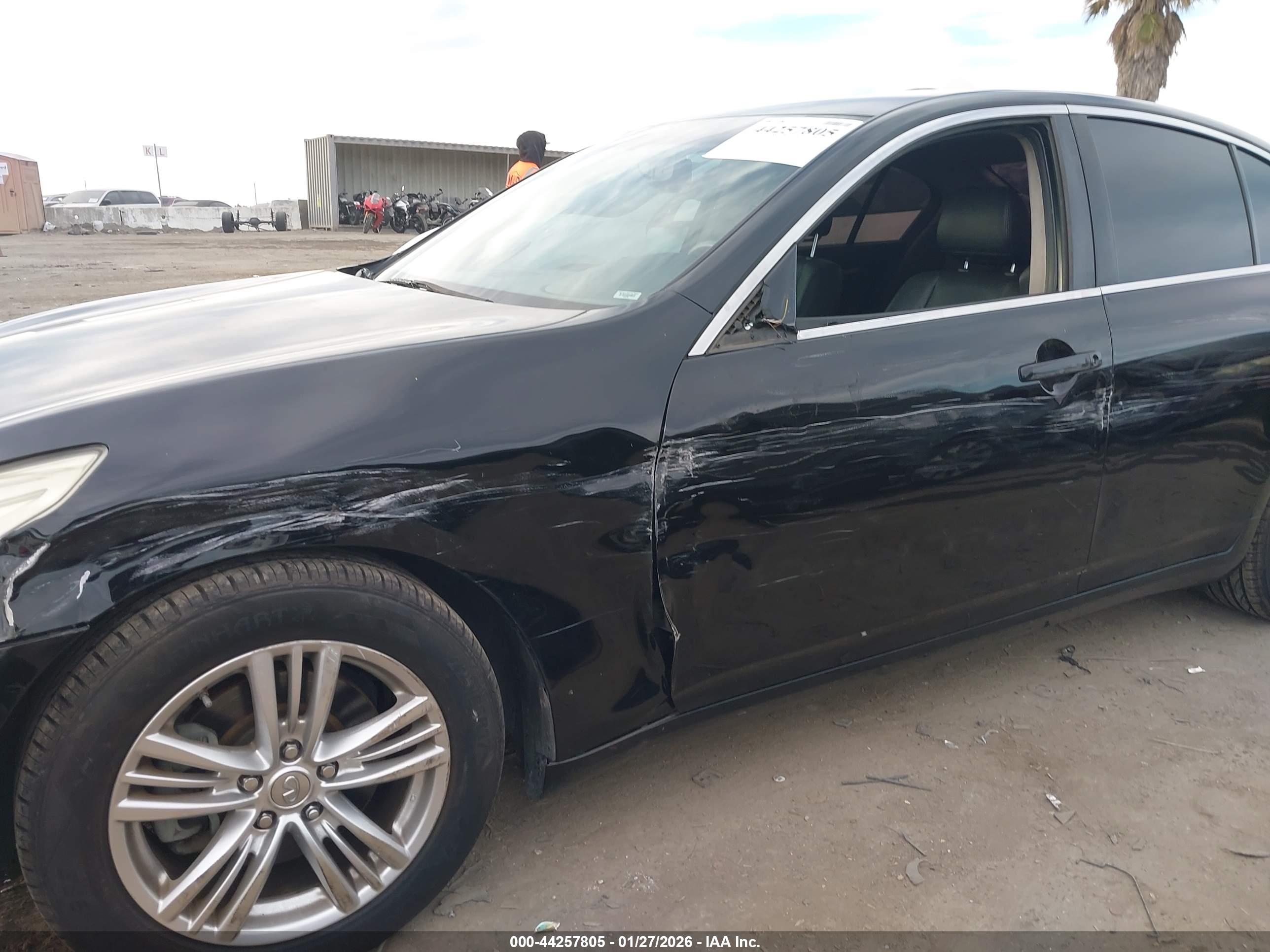 INFINITI G37 image 6