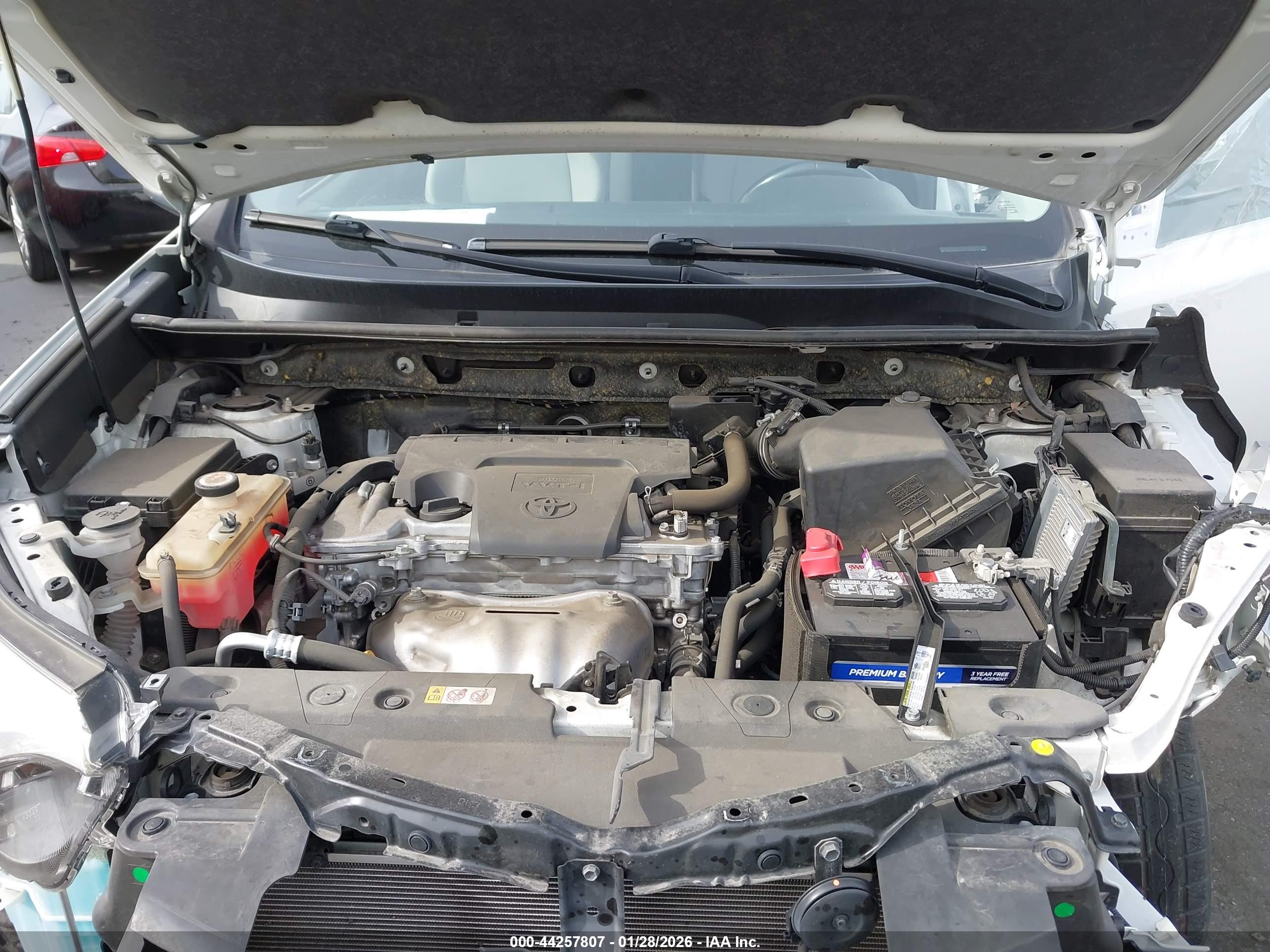 TOYOTA RAV4 image 10
