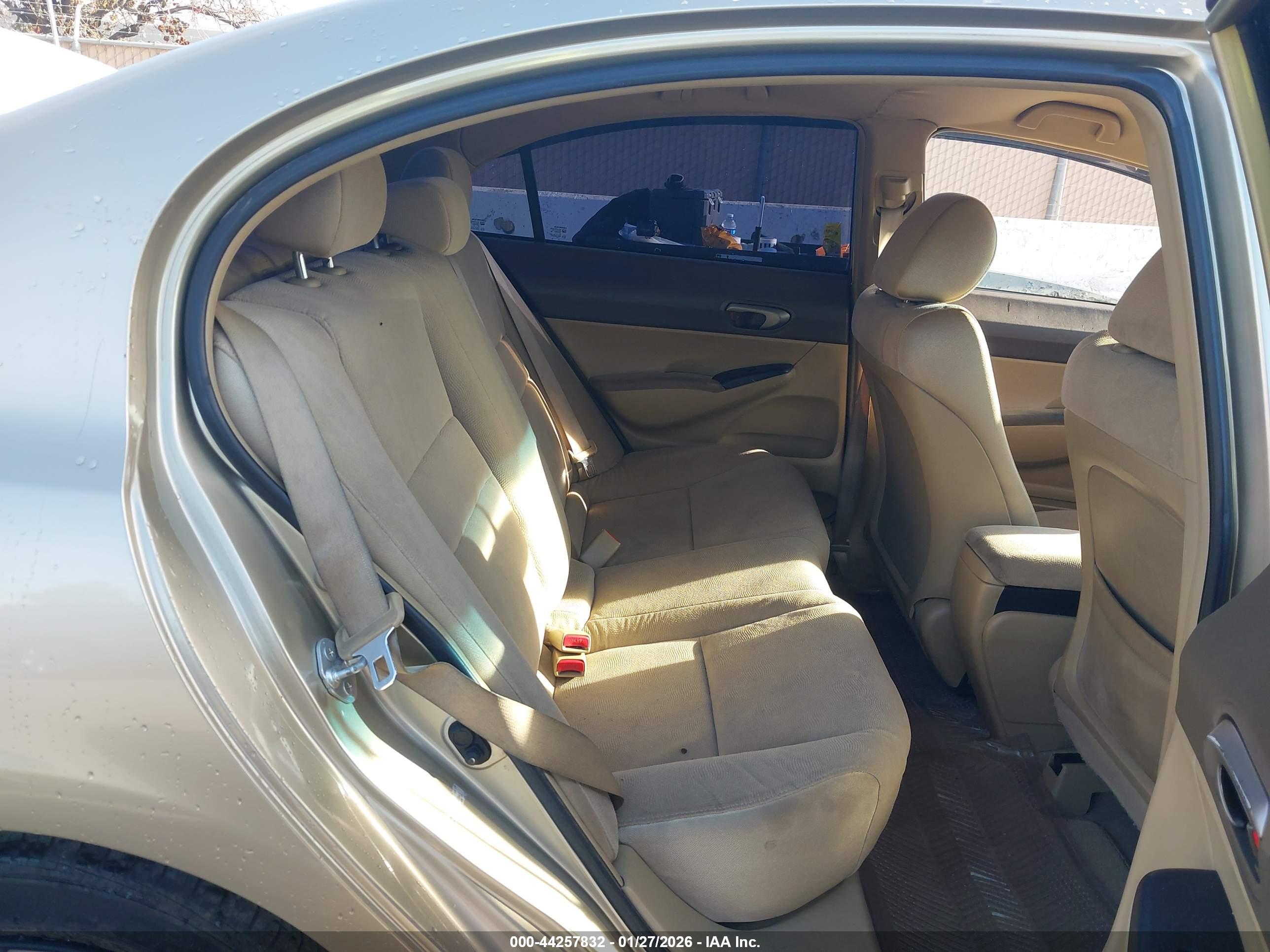 HONDA CIVIC image 8