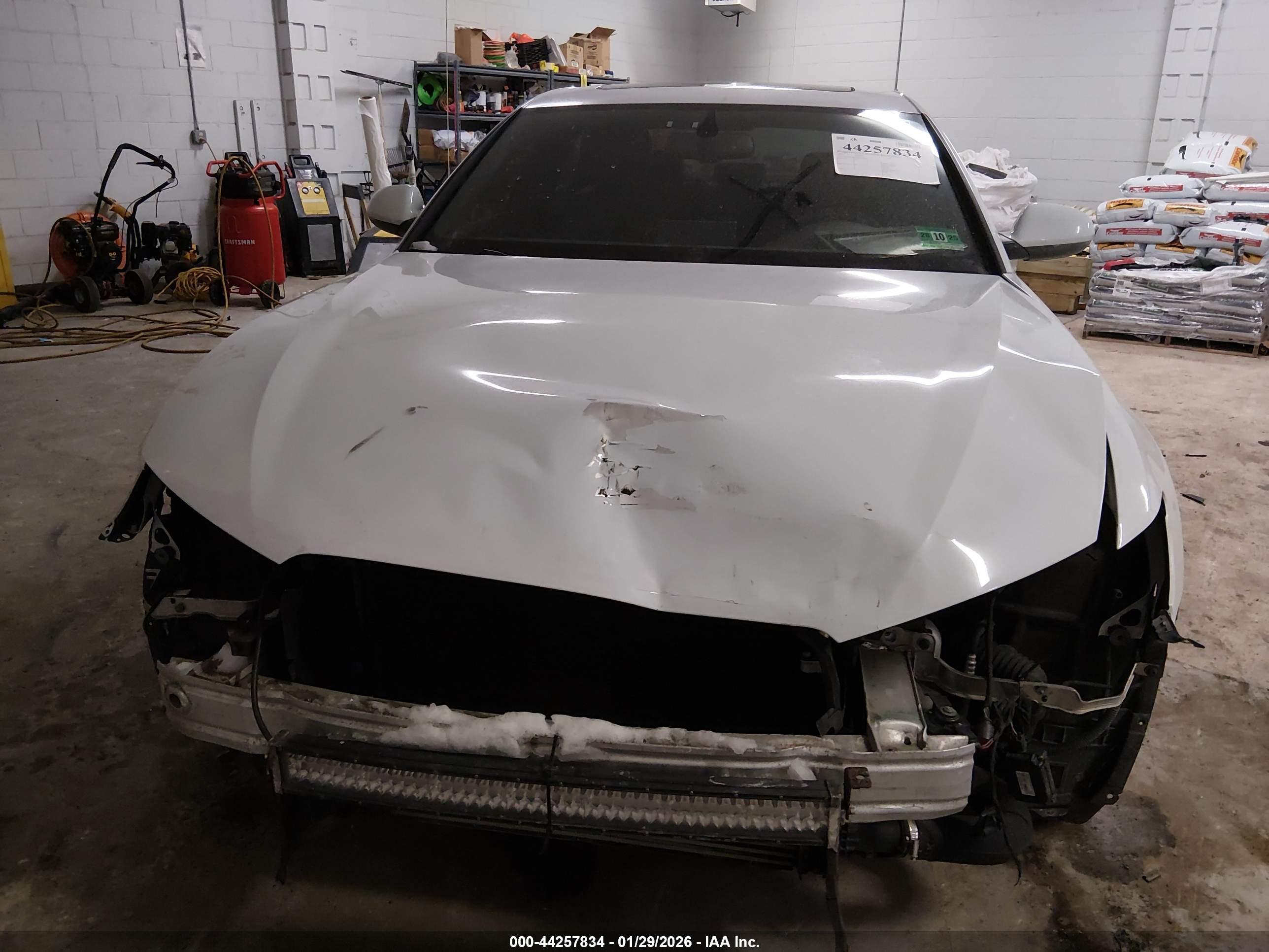 AUDI A6 image 6