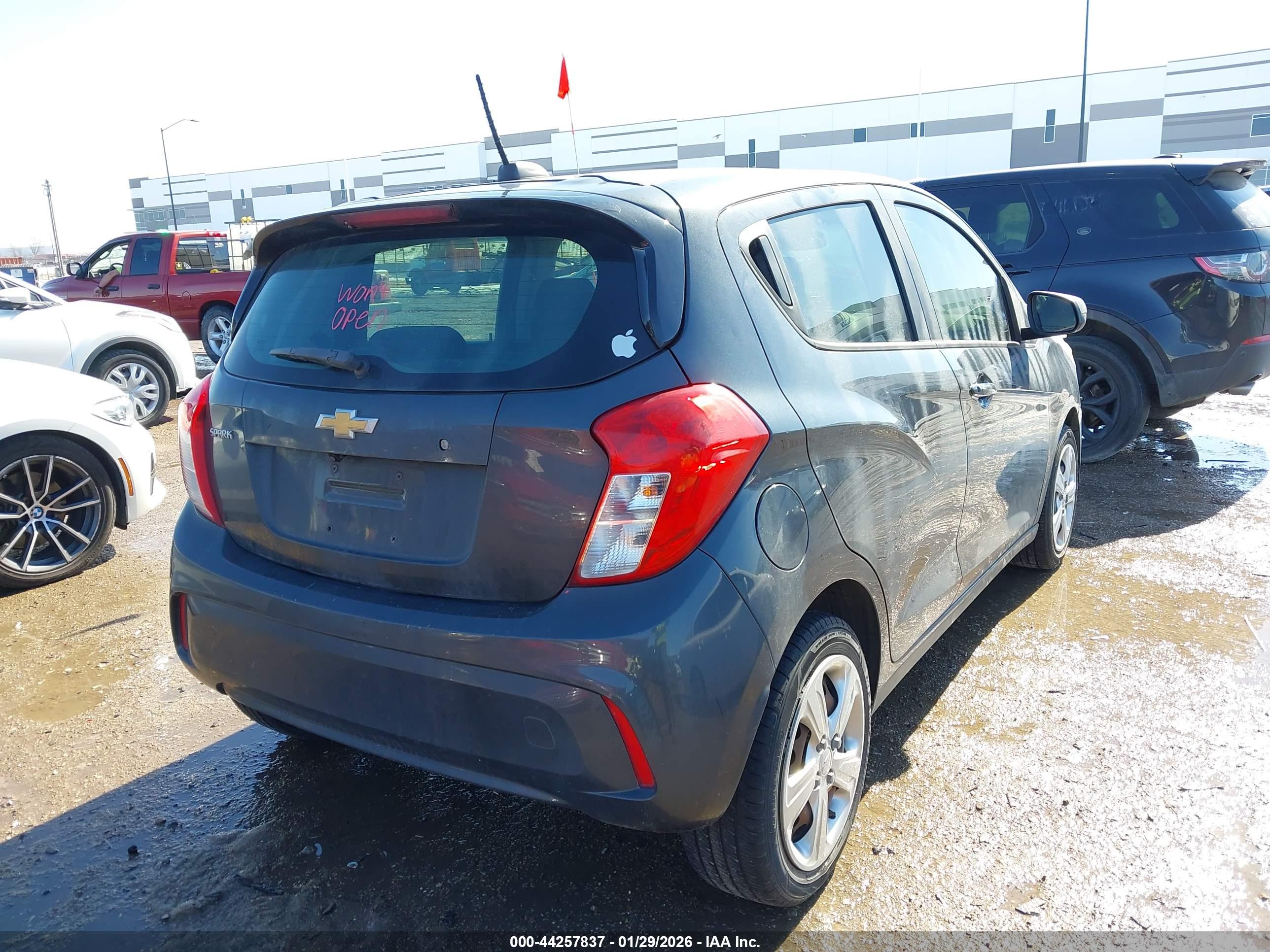 CHEVROLET SPARK image 4