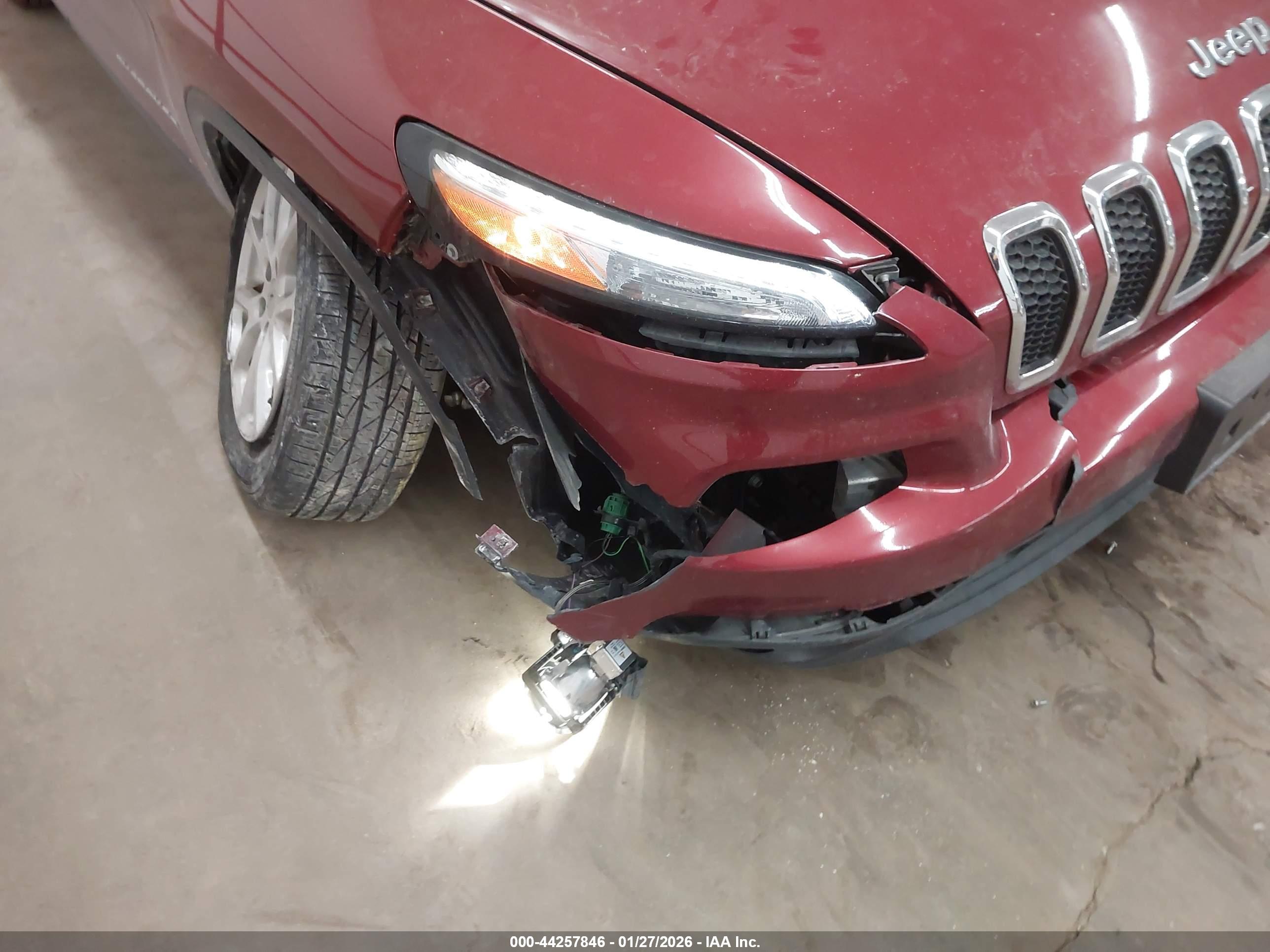 JEEP CHEROKEE image 6