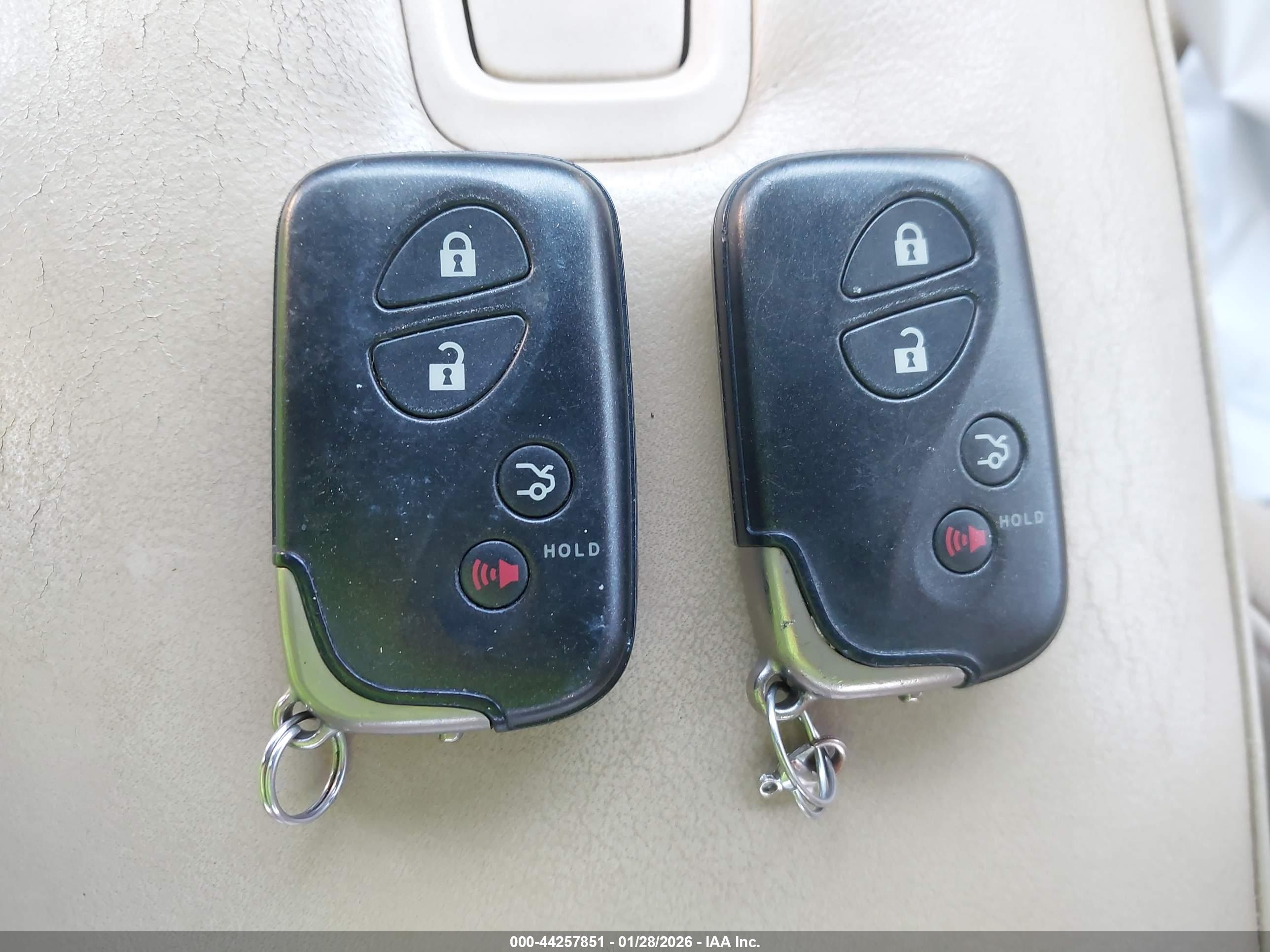 LEXUS ES image 11
