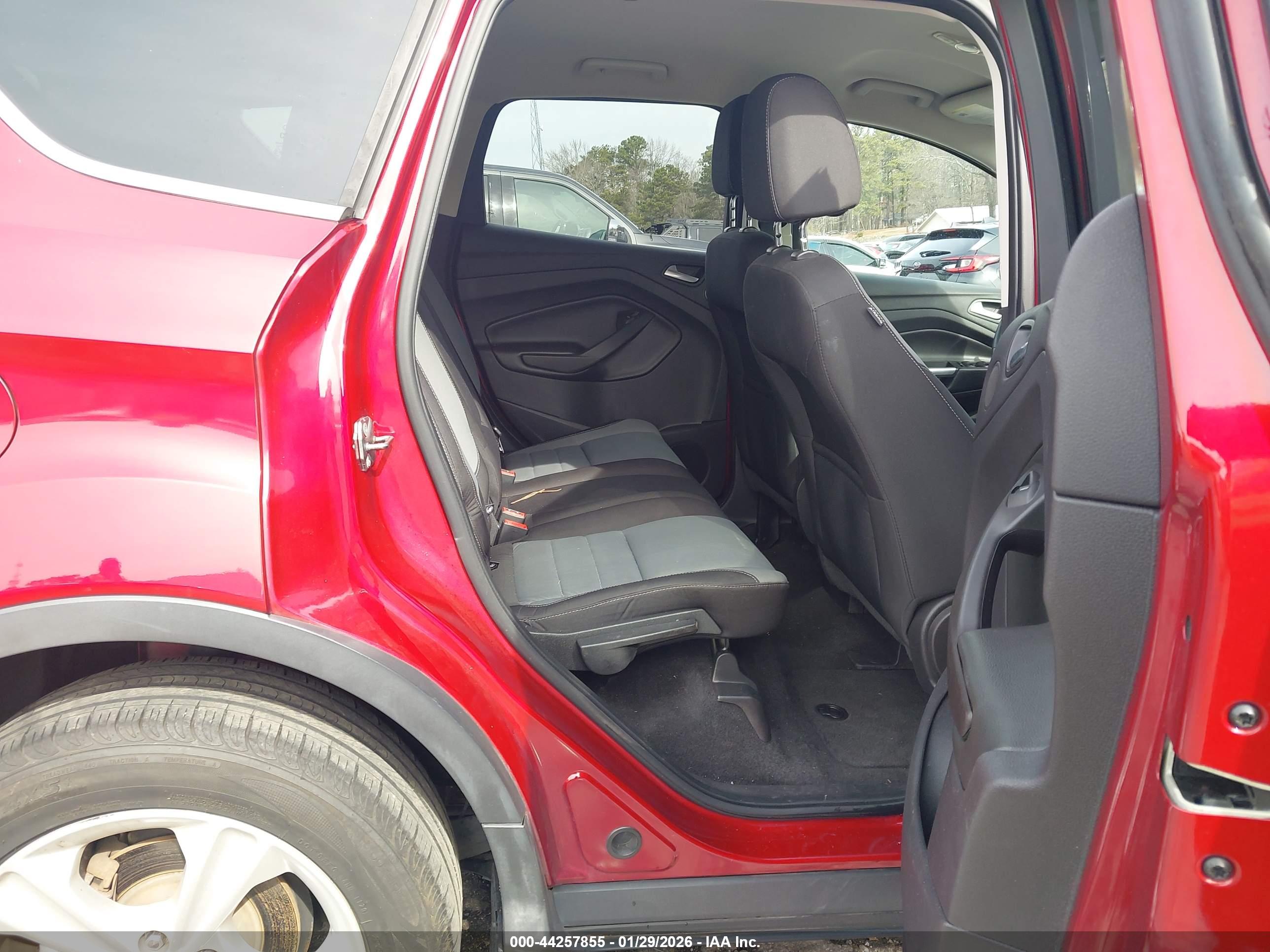 FORD ESCAPE image 8
