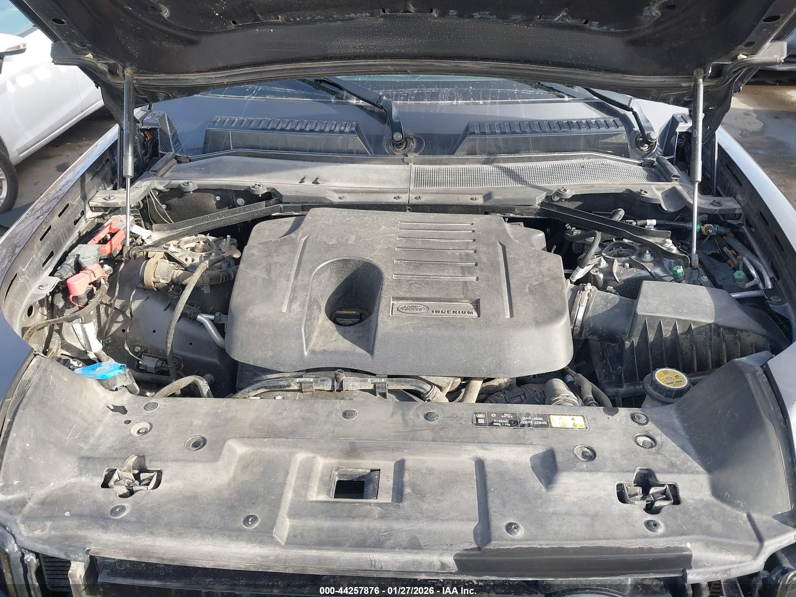 LAND ROVER image 10
