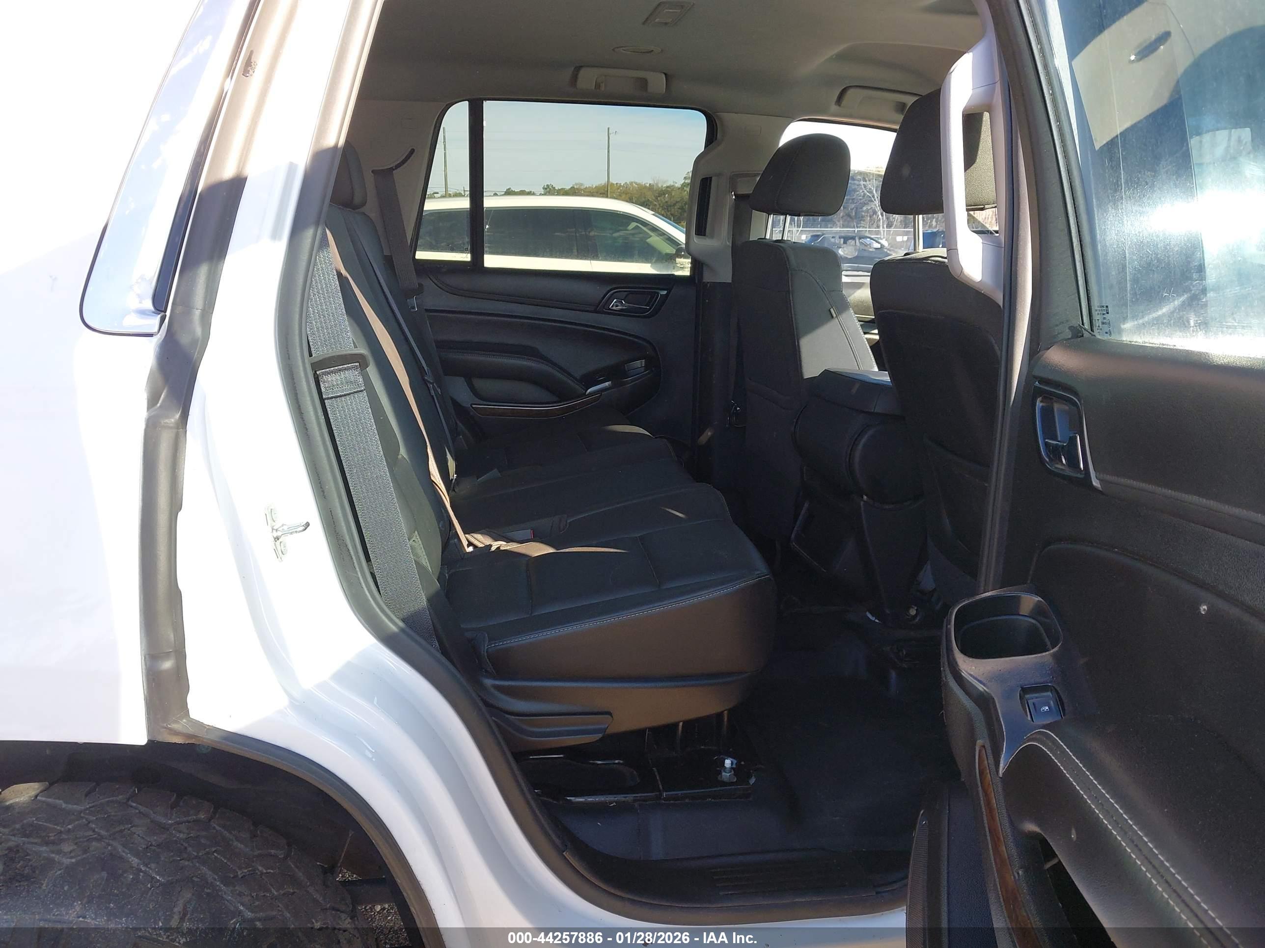 CHEVROLET TAHOE image 8