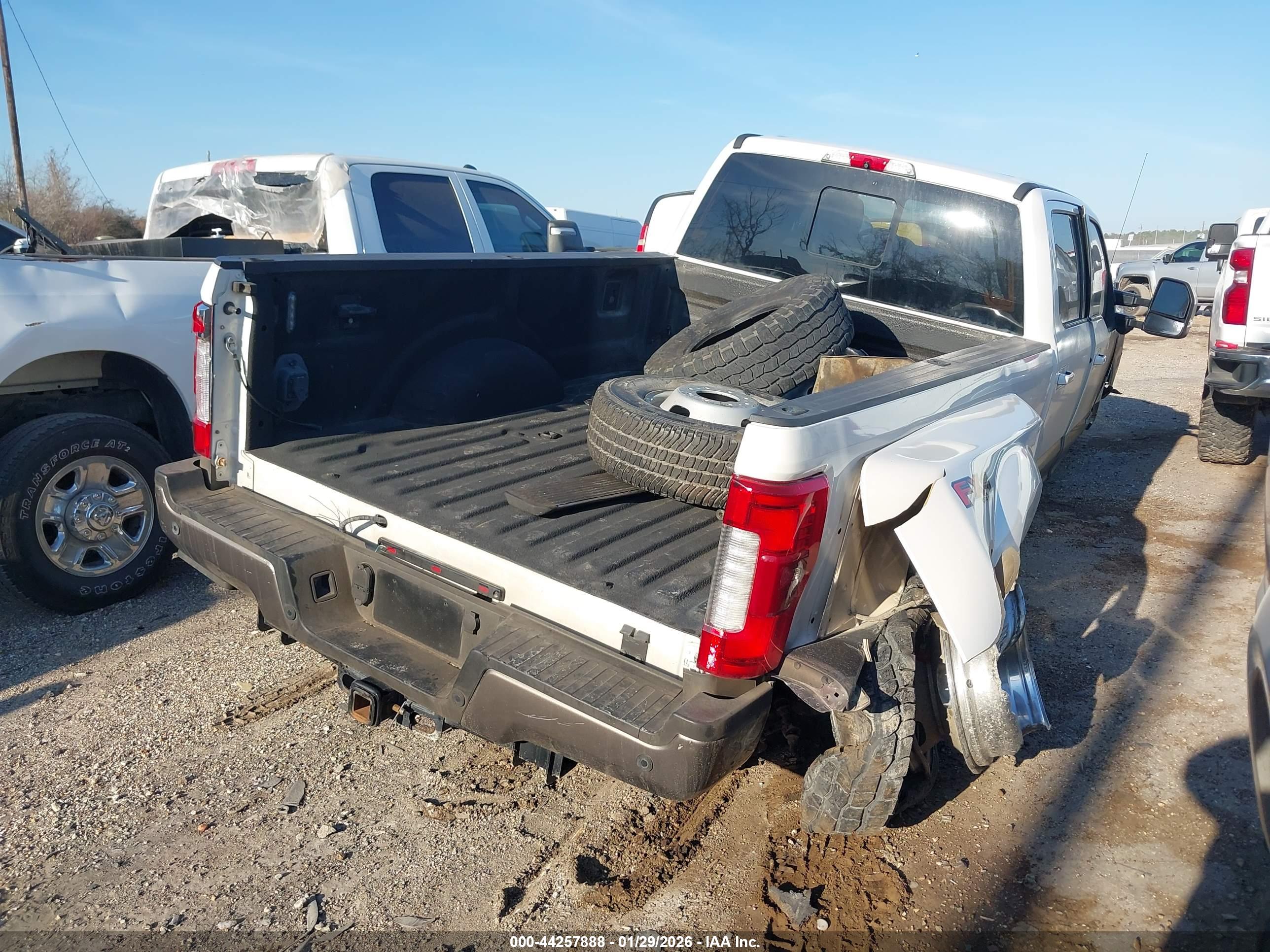 FORD F-350 image 4