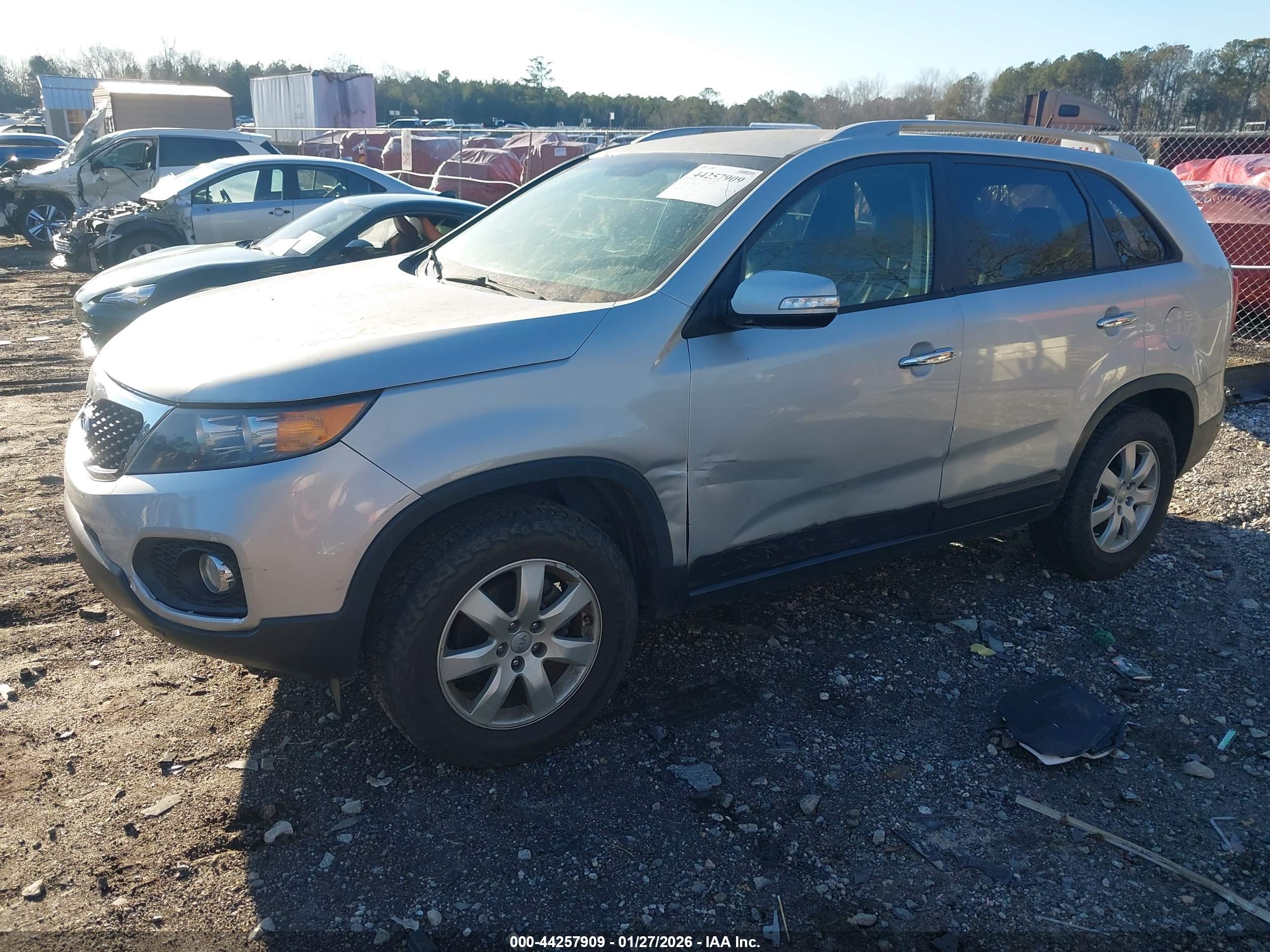KIA SORENTO image 2