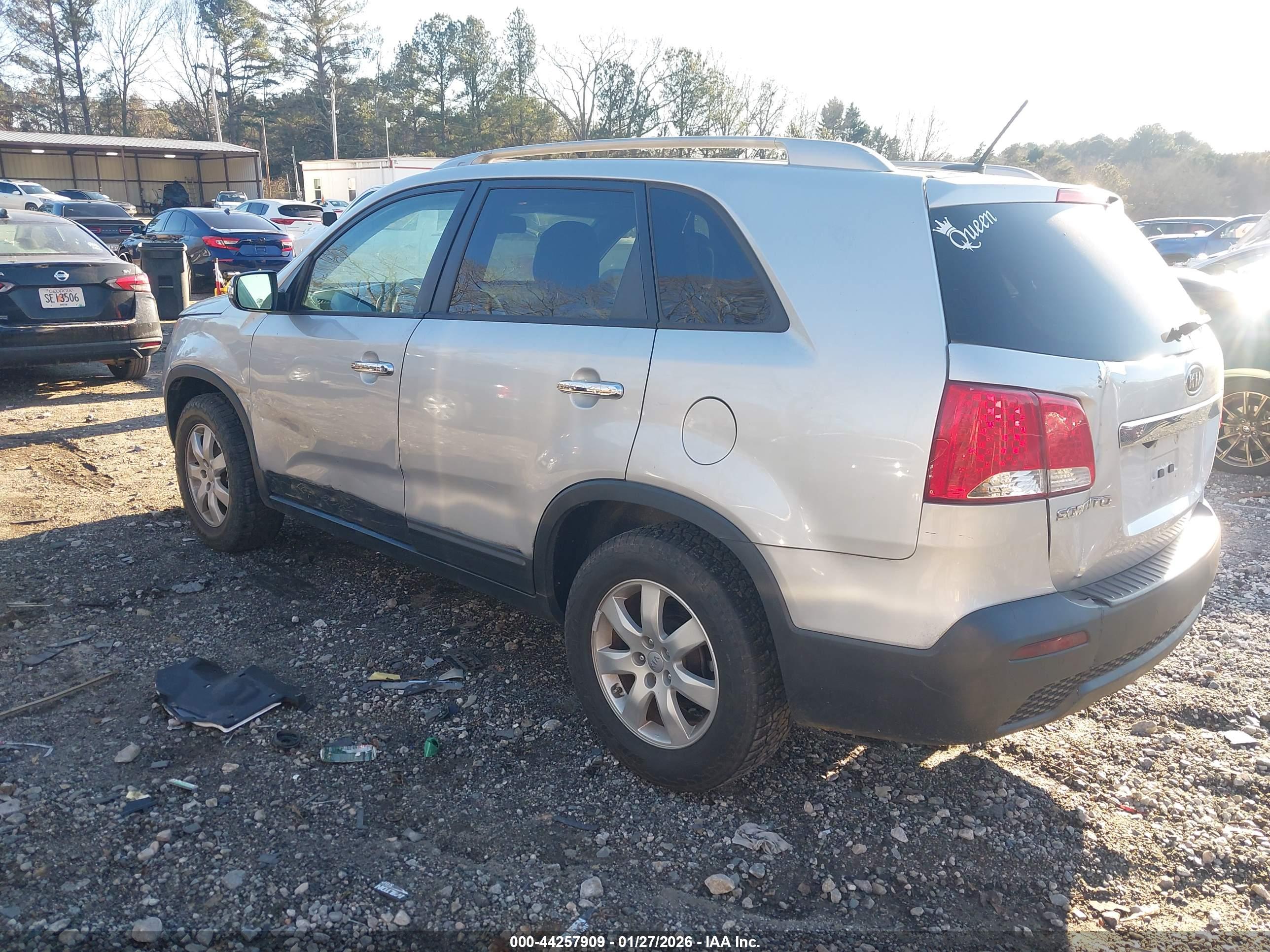 KIA SORENTO image 3