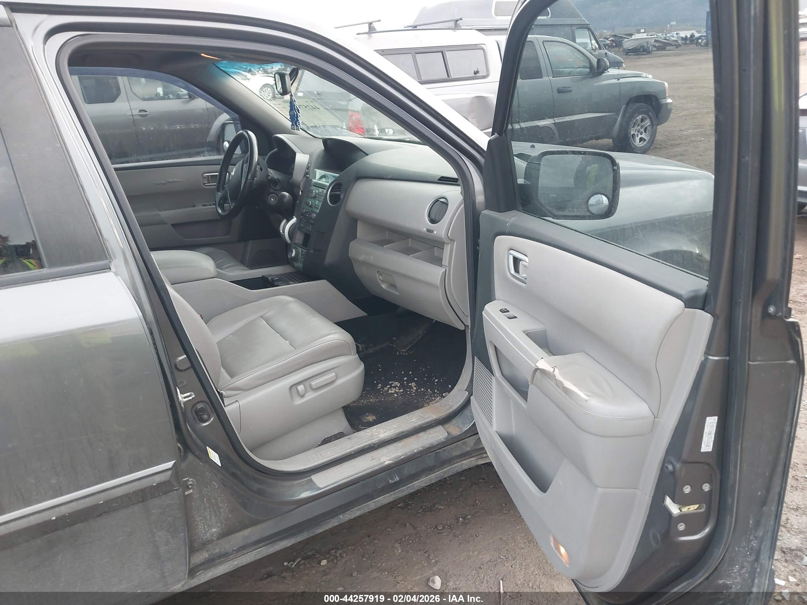 HONDA PILOT image 5