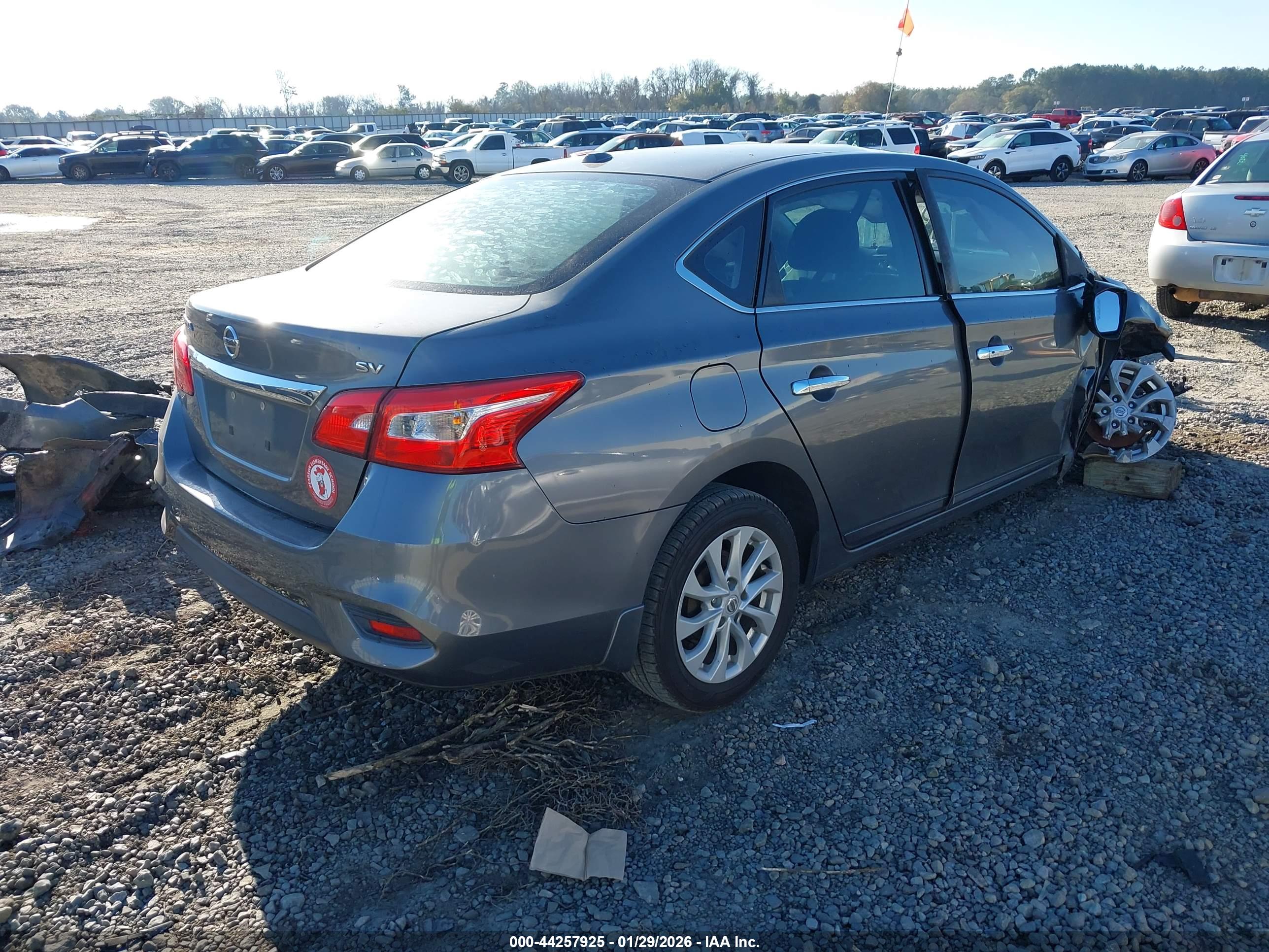 NISSAN SENTRA image 4