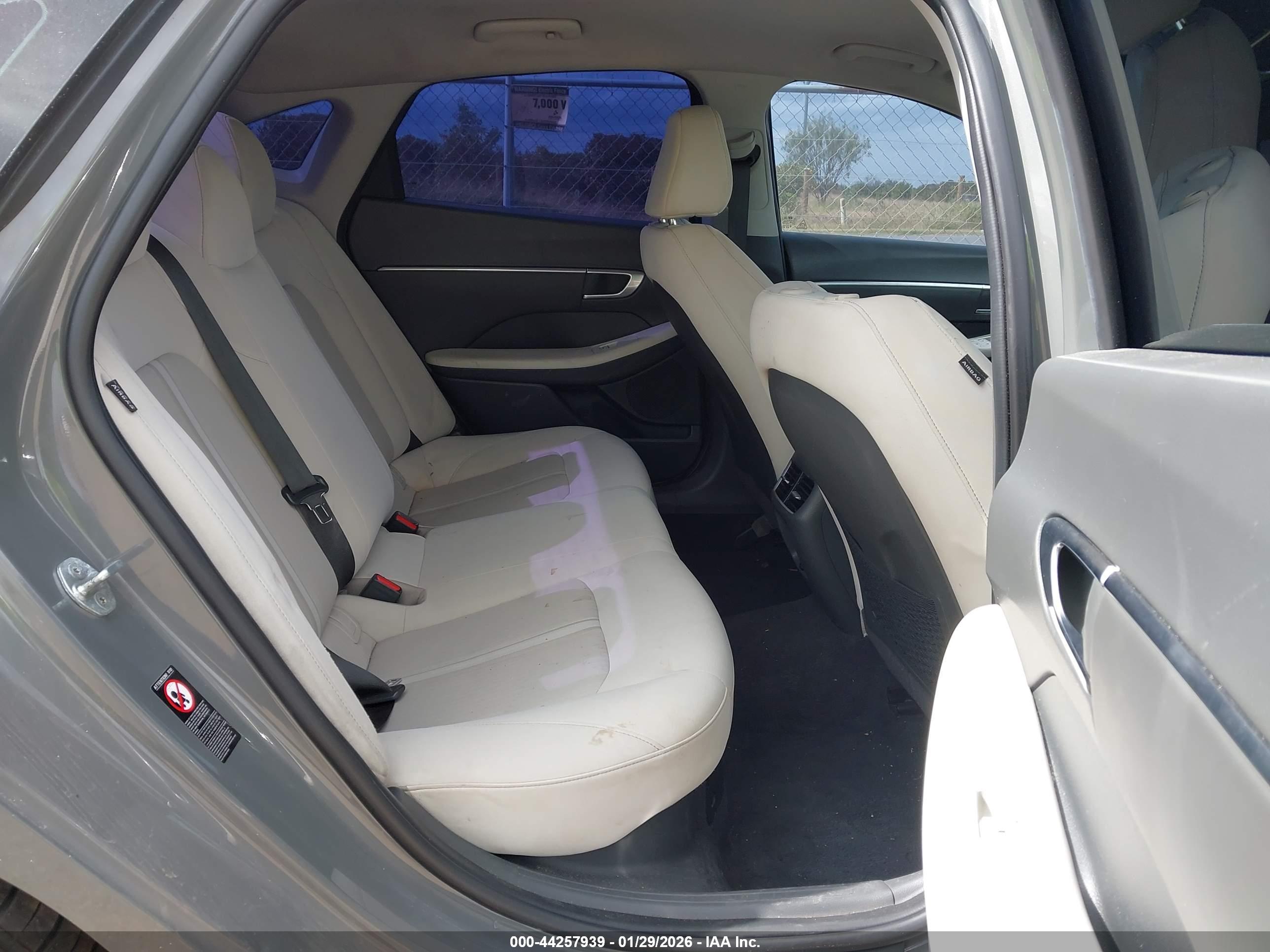 HYUNDAI SONATA image 8