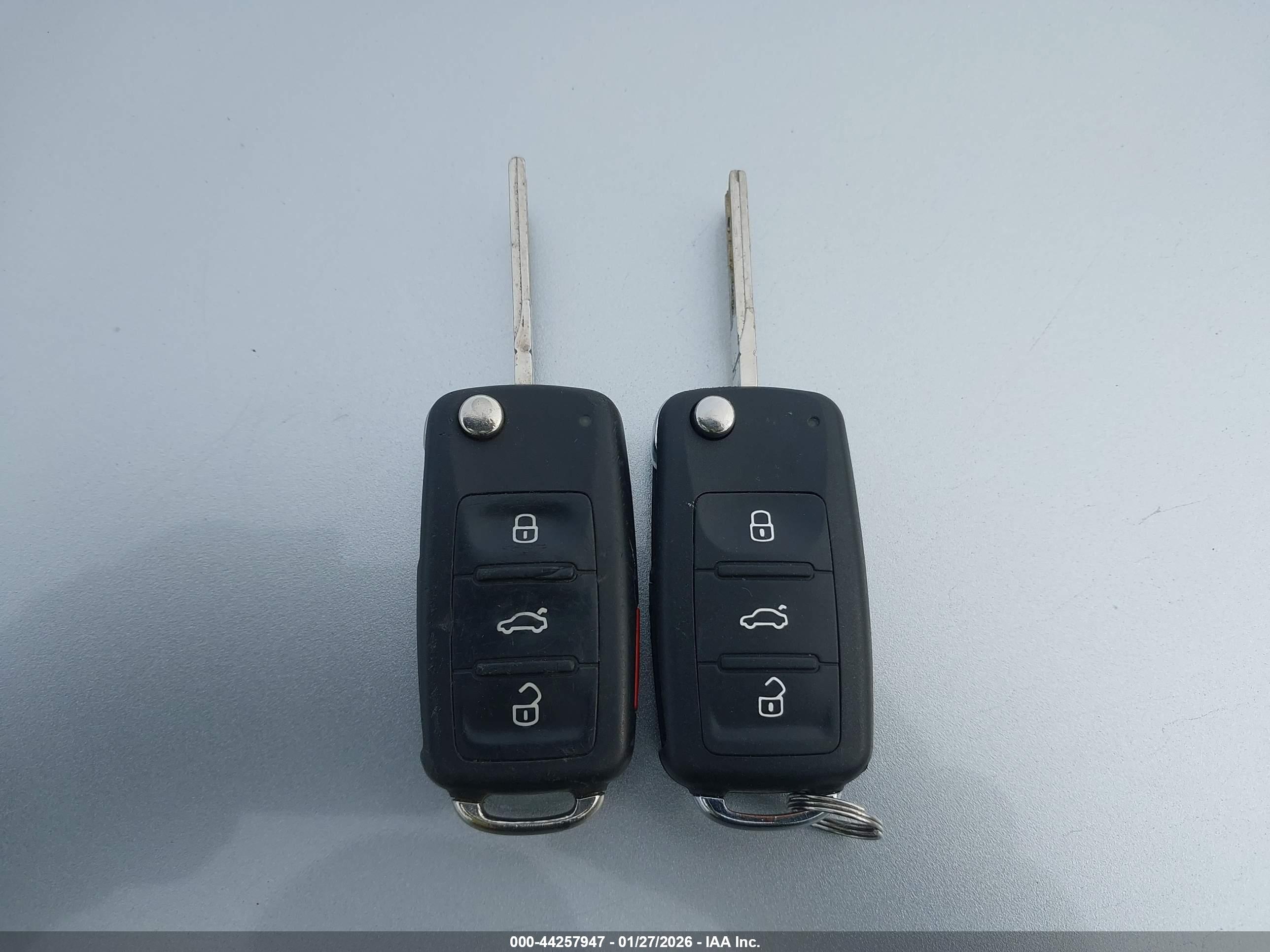 VOLKSWAGEN JETTA image 11