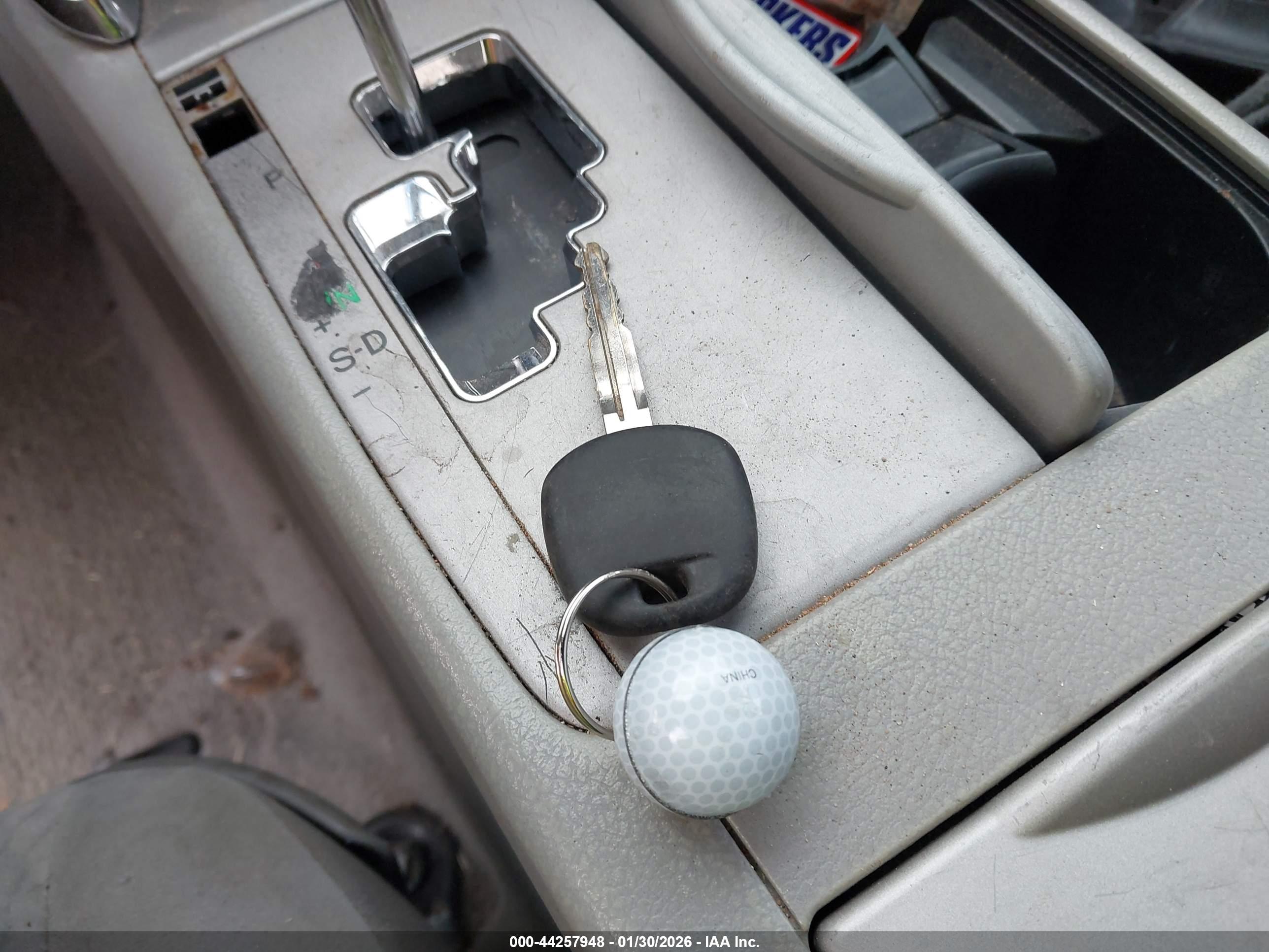 TOYOTA CAMRY image 11