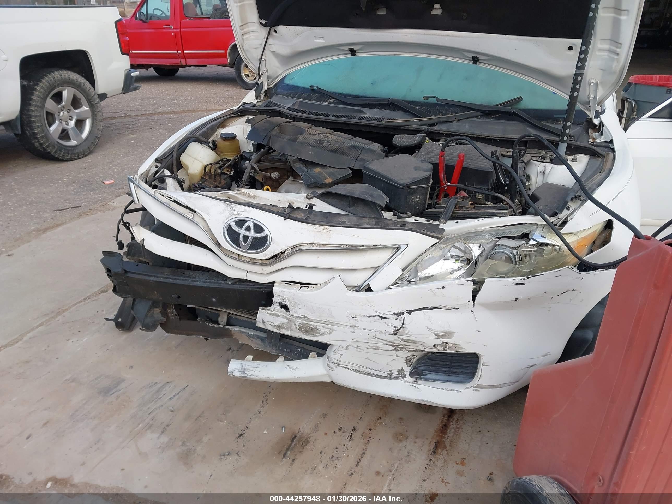 TOYOTA CAMRY image 6