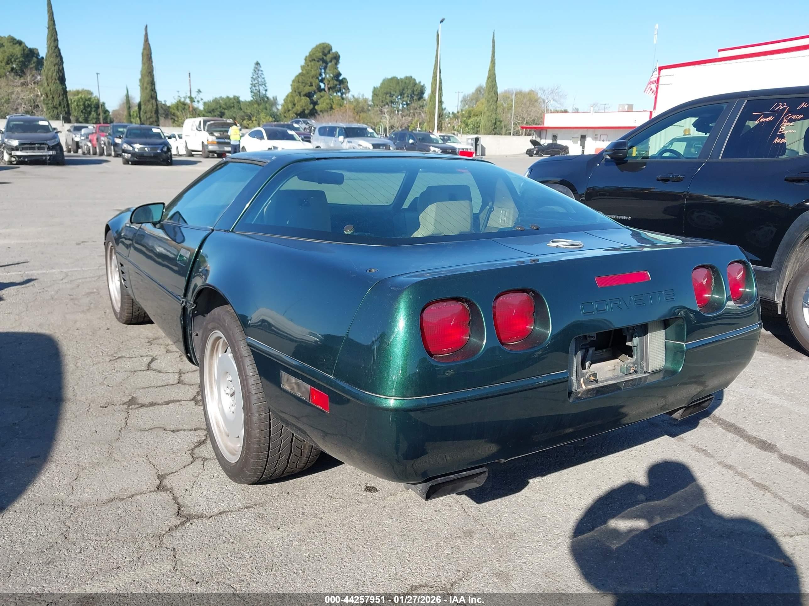 CHEVROLET CORVETTE image 3