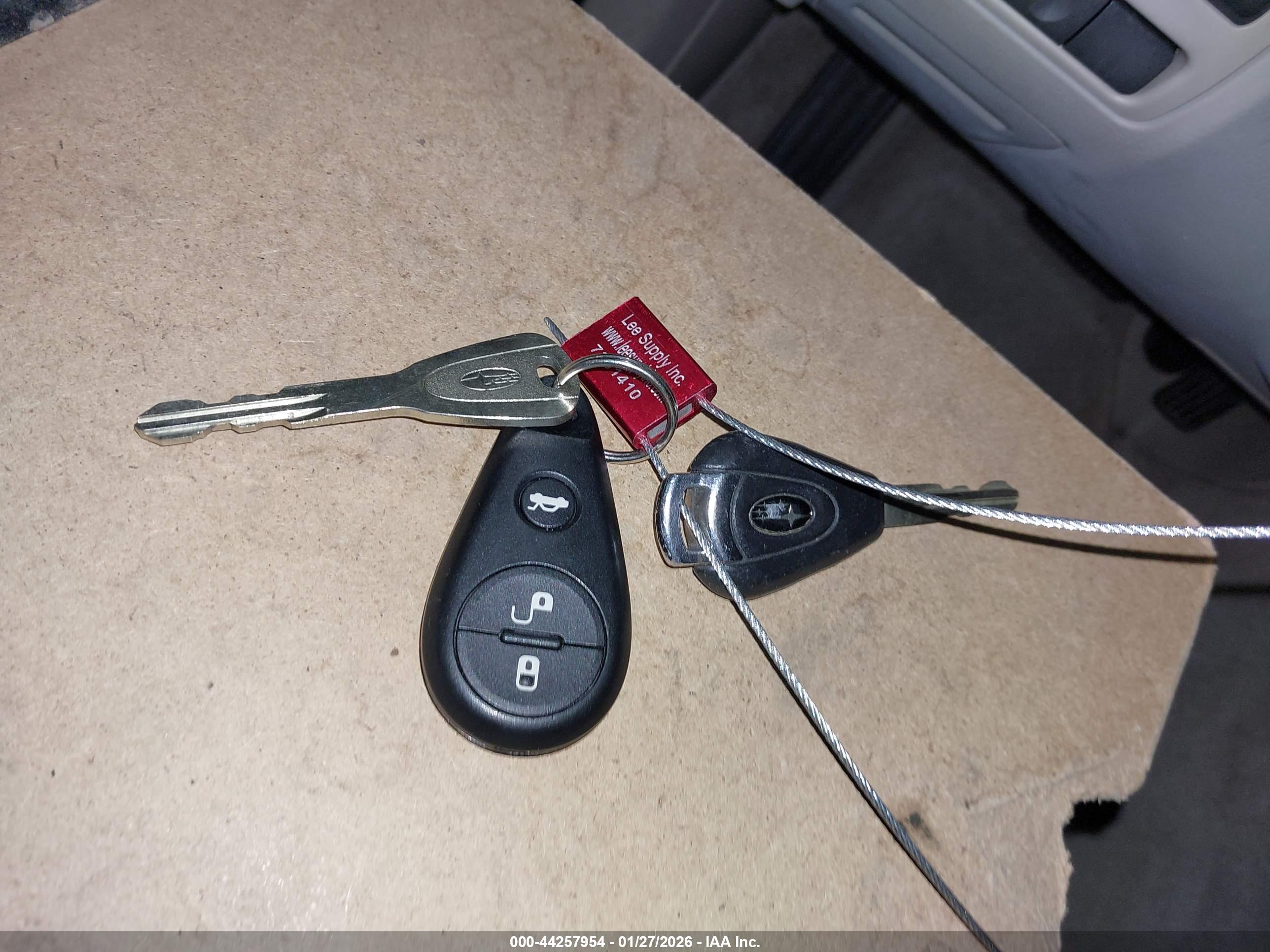 SUBARU OUTBACK image 11