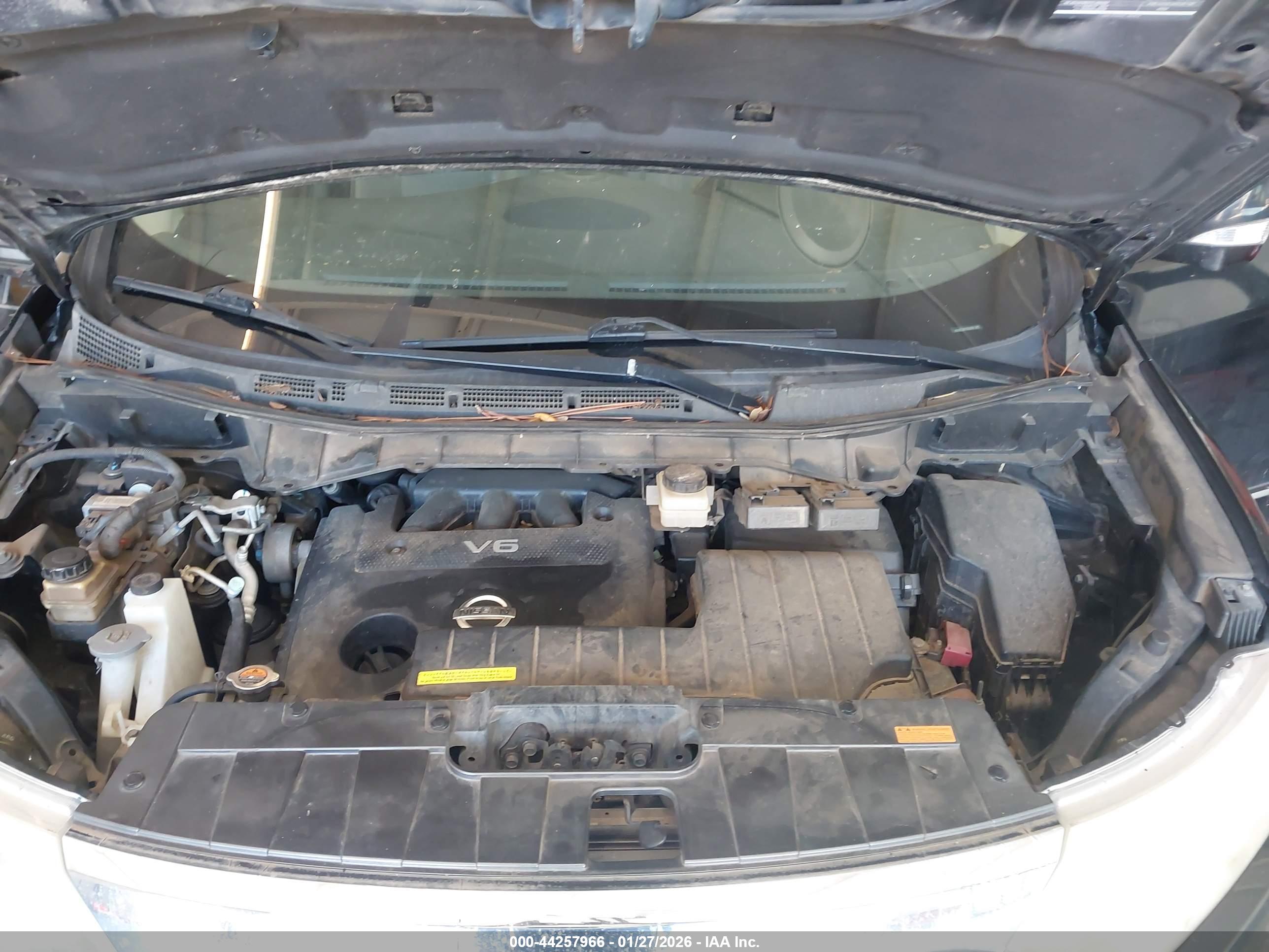 NISSAN QUEST image 10