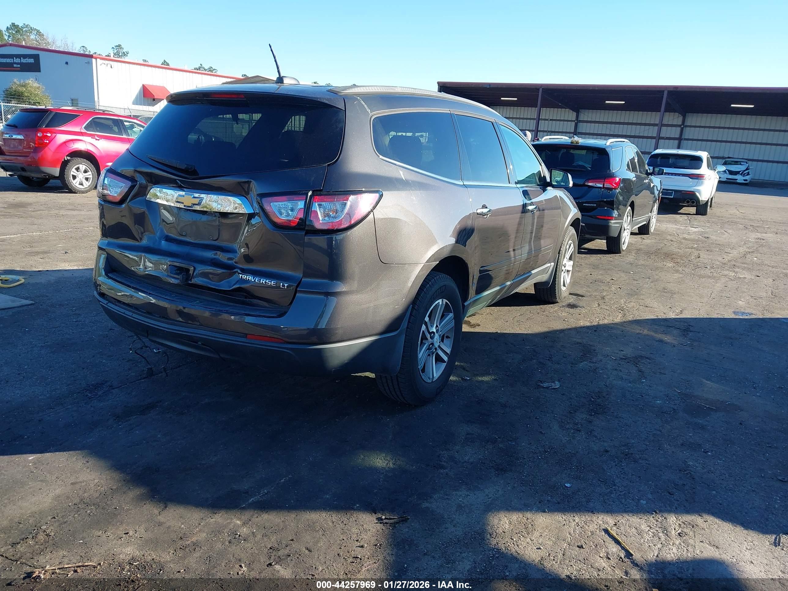 CHEVROLET TRAVERSE image 4