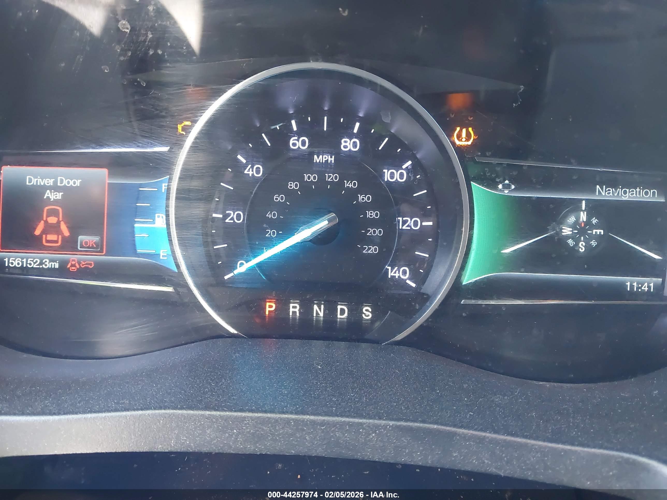 FORD EXPLORER image 7