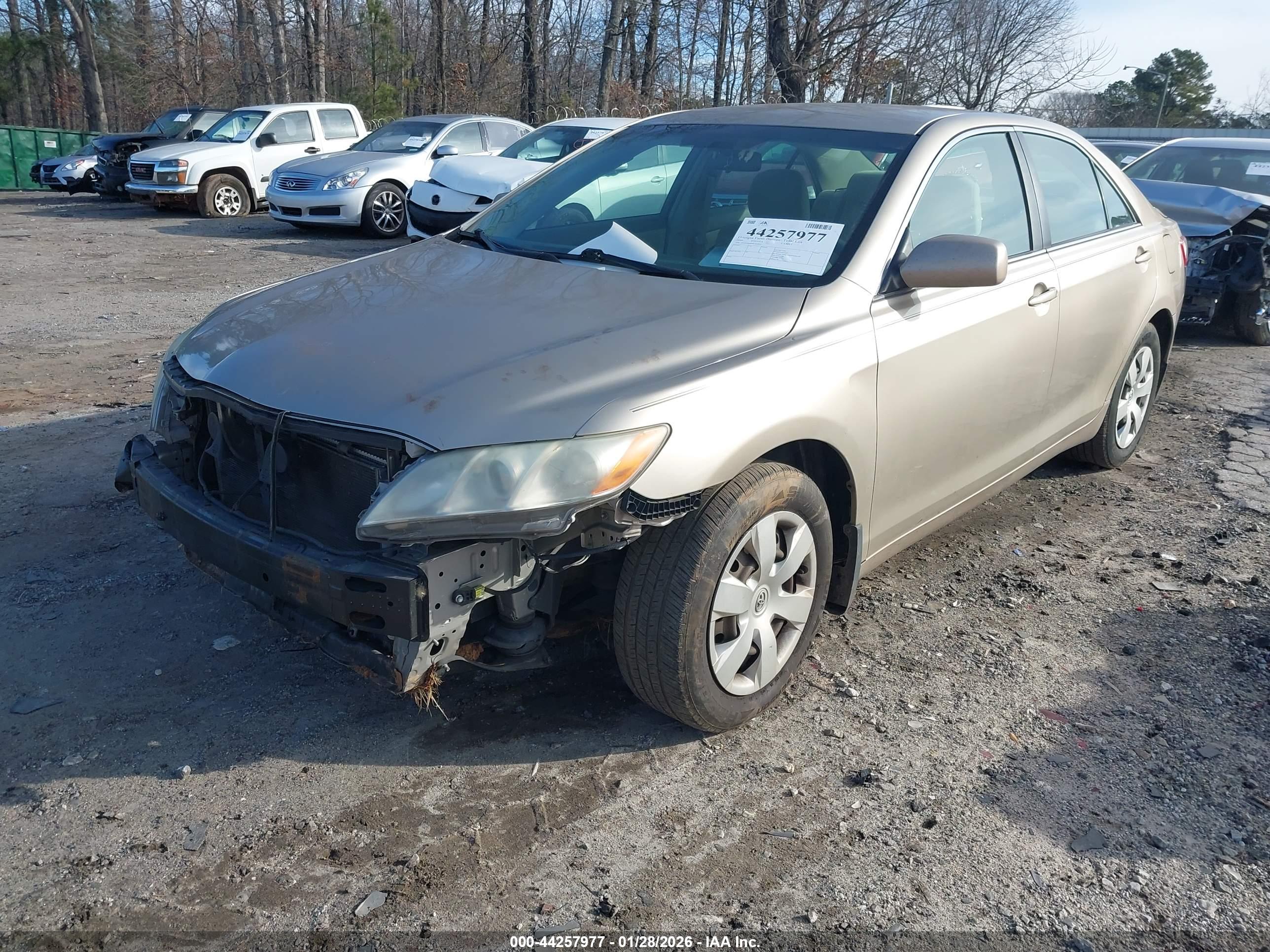 TOYOTA CAMRY image 2